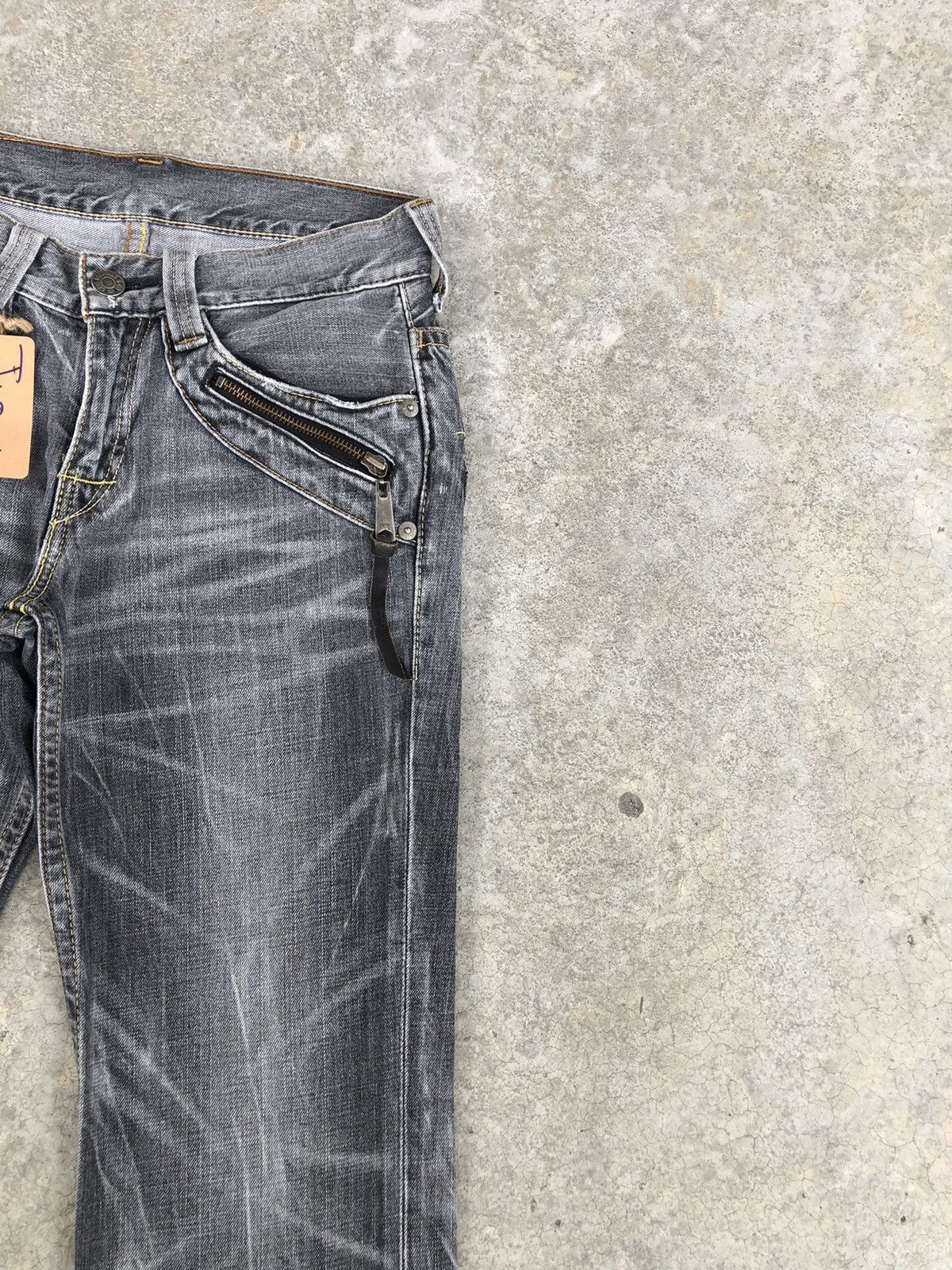 If Six Was Nine Y2k Levis Flared Jeans Distressed Jeans 507 Size US 31 - 5 Thumbnail