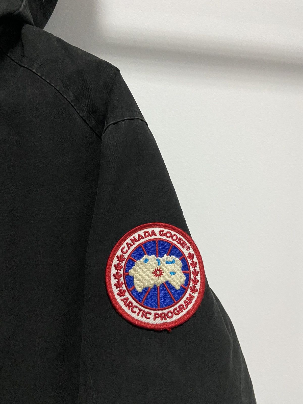 Canada Goose × Vintage Canada Goose chateau Parka Jacket Vintage Hooded Size US S / EU 44-46 / 1 - 5 Thumbnail