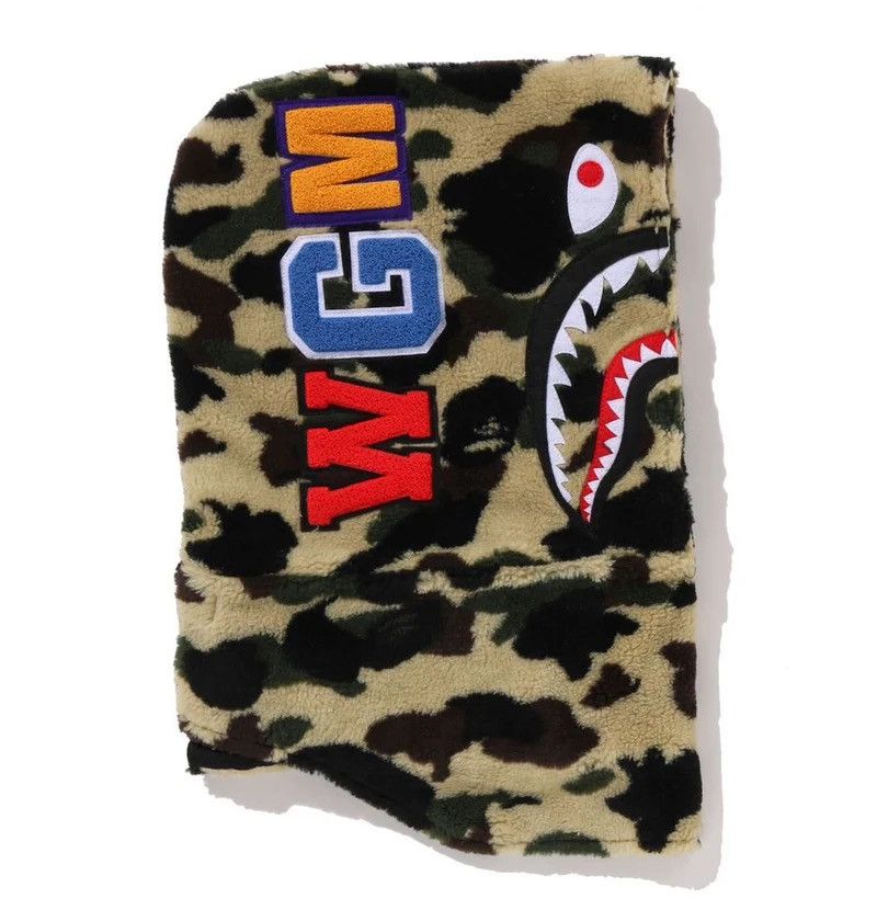 Bape Bape Camo Shark Size ONE SIZE - 2 Thumbnail