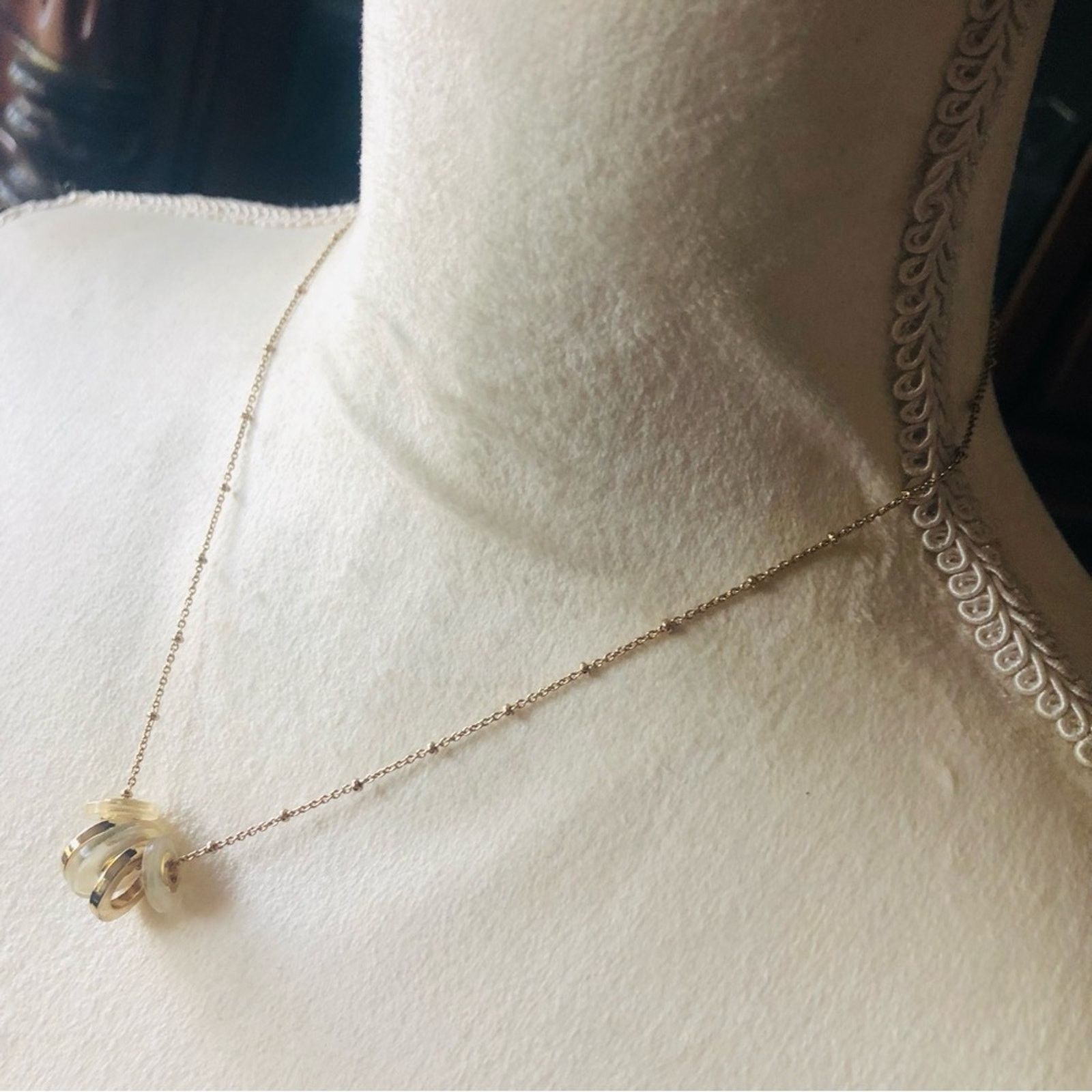 Anne Klein Anne Klein gold and iridescent disc necklace Size ONE SIZE - 4 Thumbnail