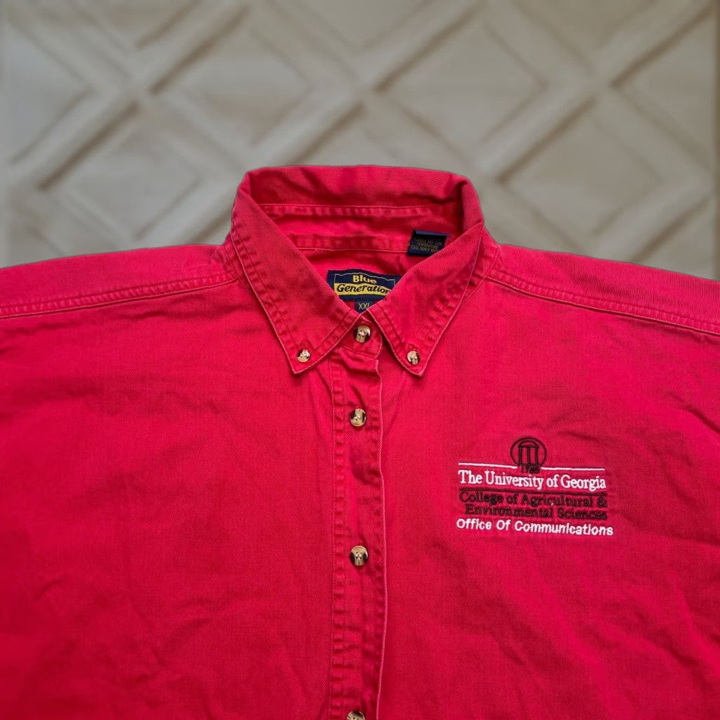 Vintage Blue Generation Shirt Ladies 2XL Red University of Georgia Short Sleeve Button-Up Tunic Size XXL / US 16-18 / IT 52-54 - 1 Thumbnail