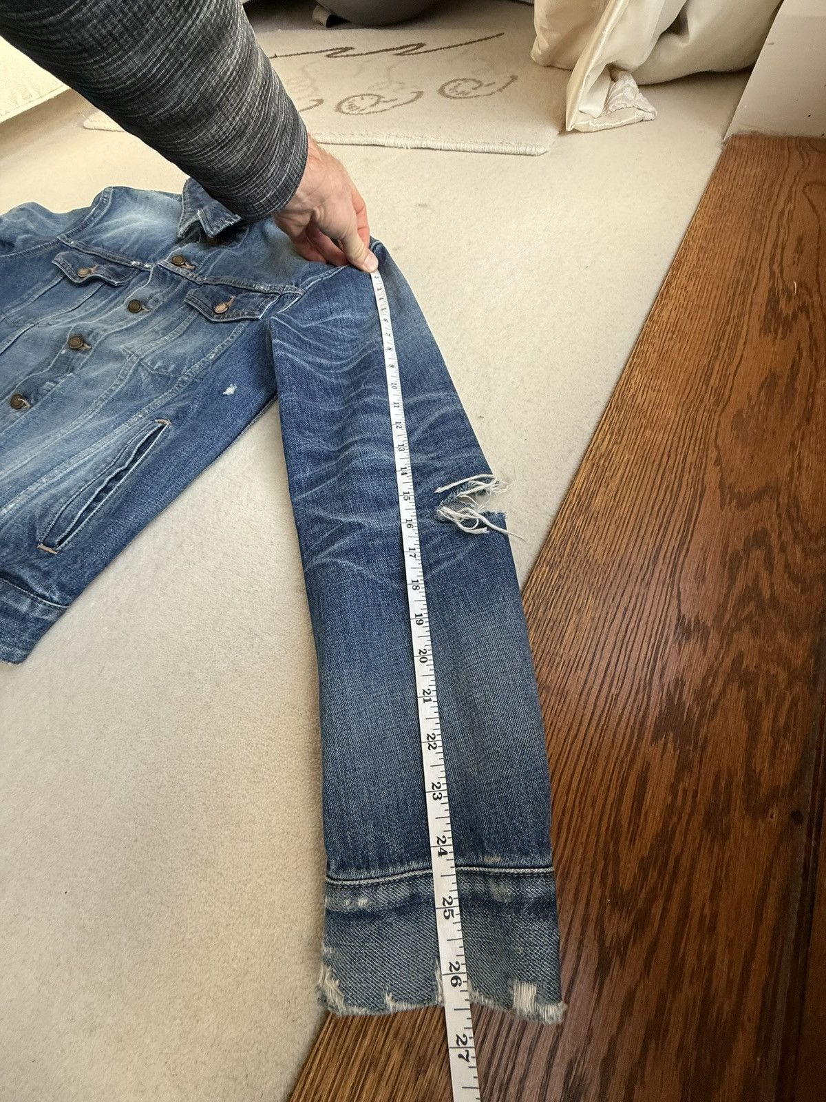 Saint Laurent Paris SS20 Saint Laurent crash denim jaket ripped thrashed grail L Size US L / EU 52-54 / 3 - 5 Thumbnail
