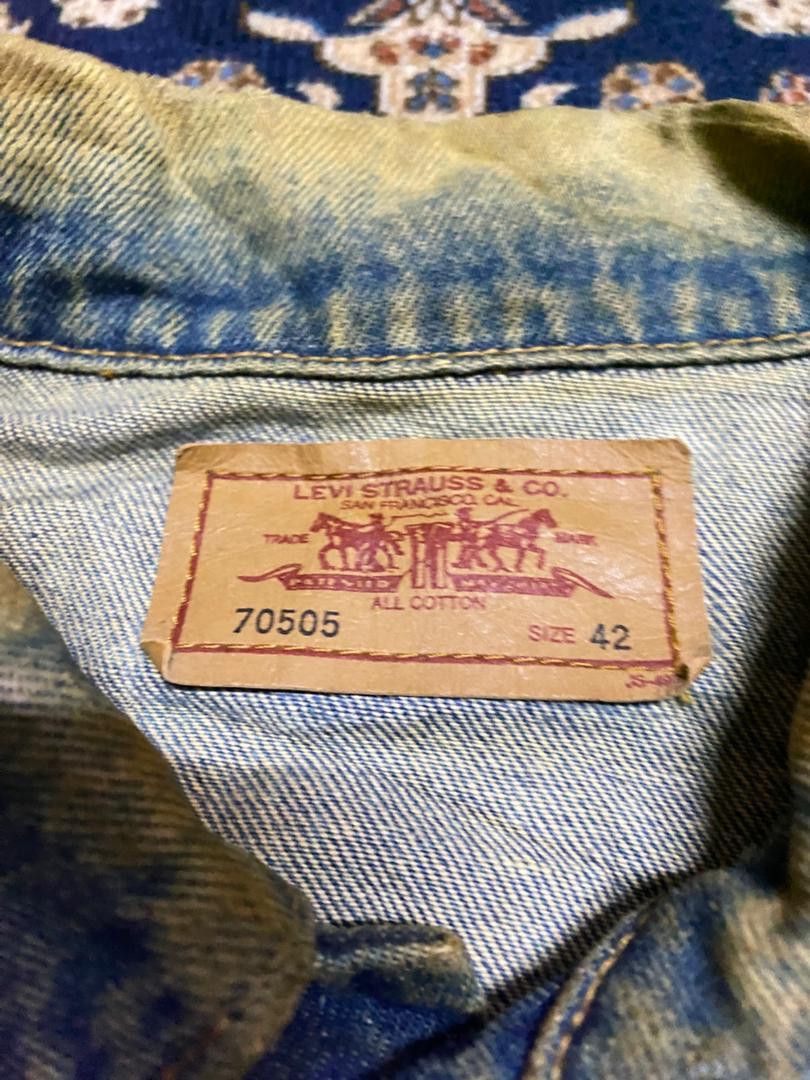 Levi's Vintage Clothing Vintage 90s Levi's Distessed Denim Jacket Size US S / EU 44-46 / 1 - 7 Thumbnail