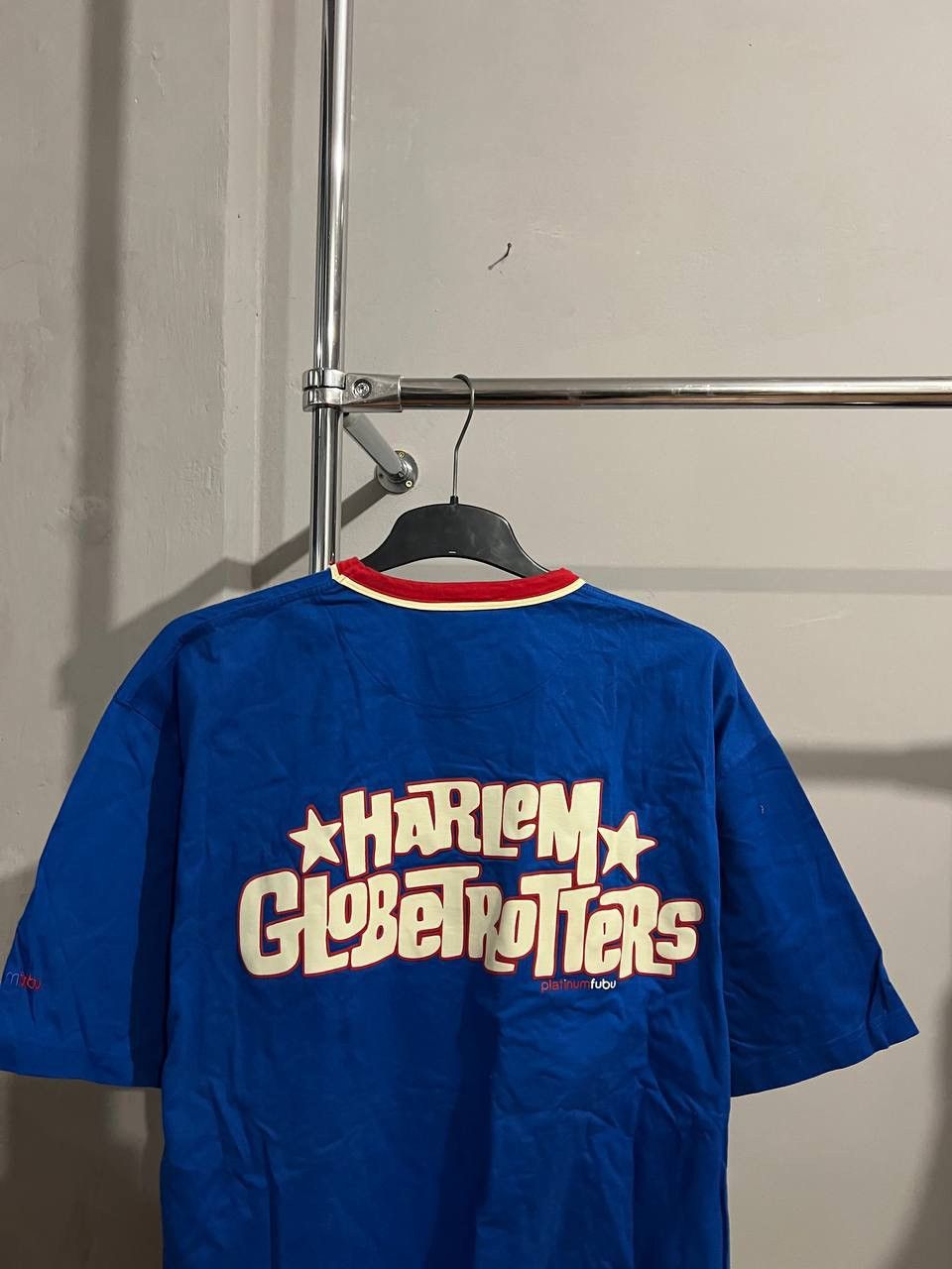Fubu VINTAGE HARLEM GLOBETROTTERS BY FUBU BASKETBALL T SHIRT XL Size US XL / EU 56 / 4 - 12 Thumbnail