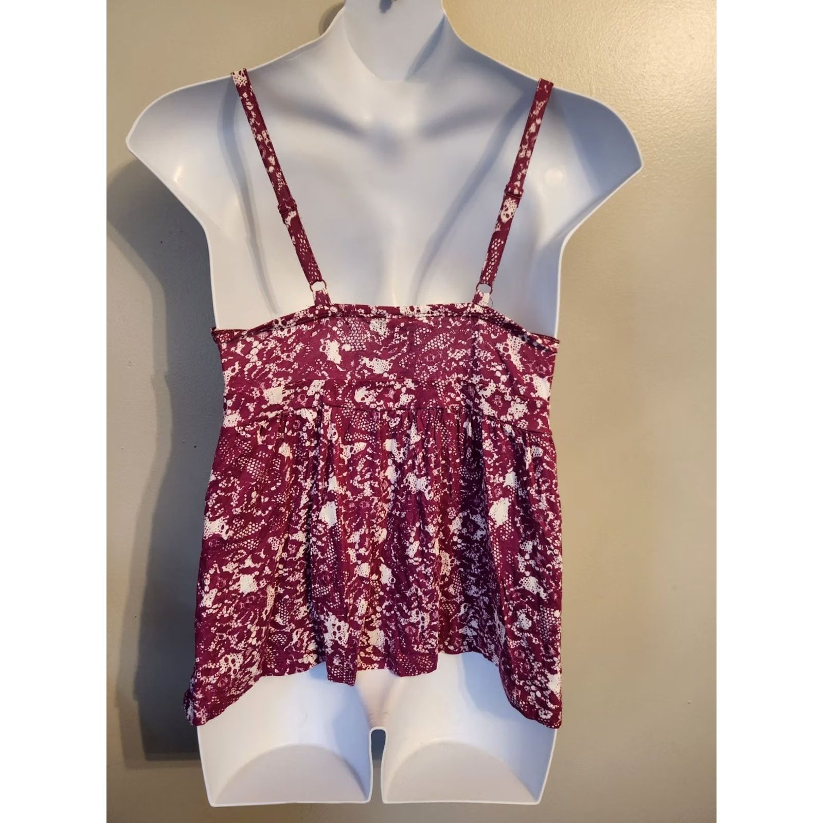 Torrid Torrid Magenta Lace Print Ruffle Trim Sleeveless Cami Top 0X XL Camisole Tank Women Pink Colorful 90s? Size XL / US 12-14 / IT 48-50 - 4 Thumbnail