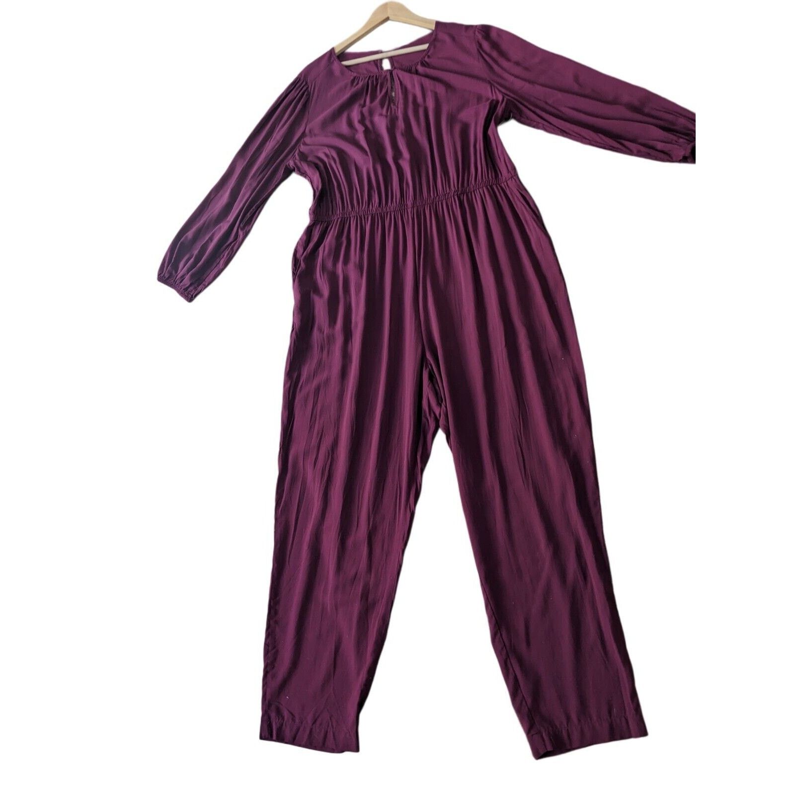 Old Navy Old Navy Jumpsuit/Coverall/Romper XL Long Sleeve Silky Red Size 38" / US 16 / IT 52 - 1 Thumbnail