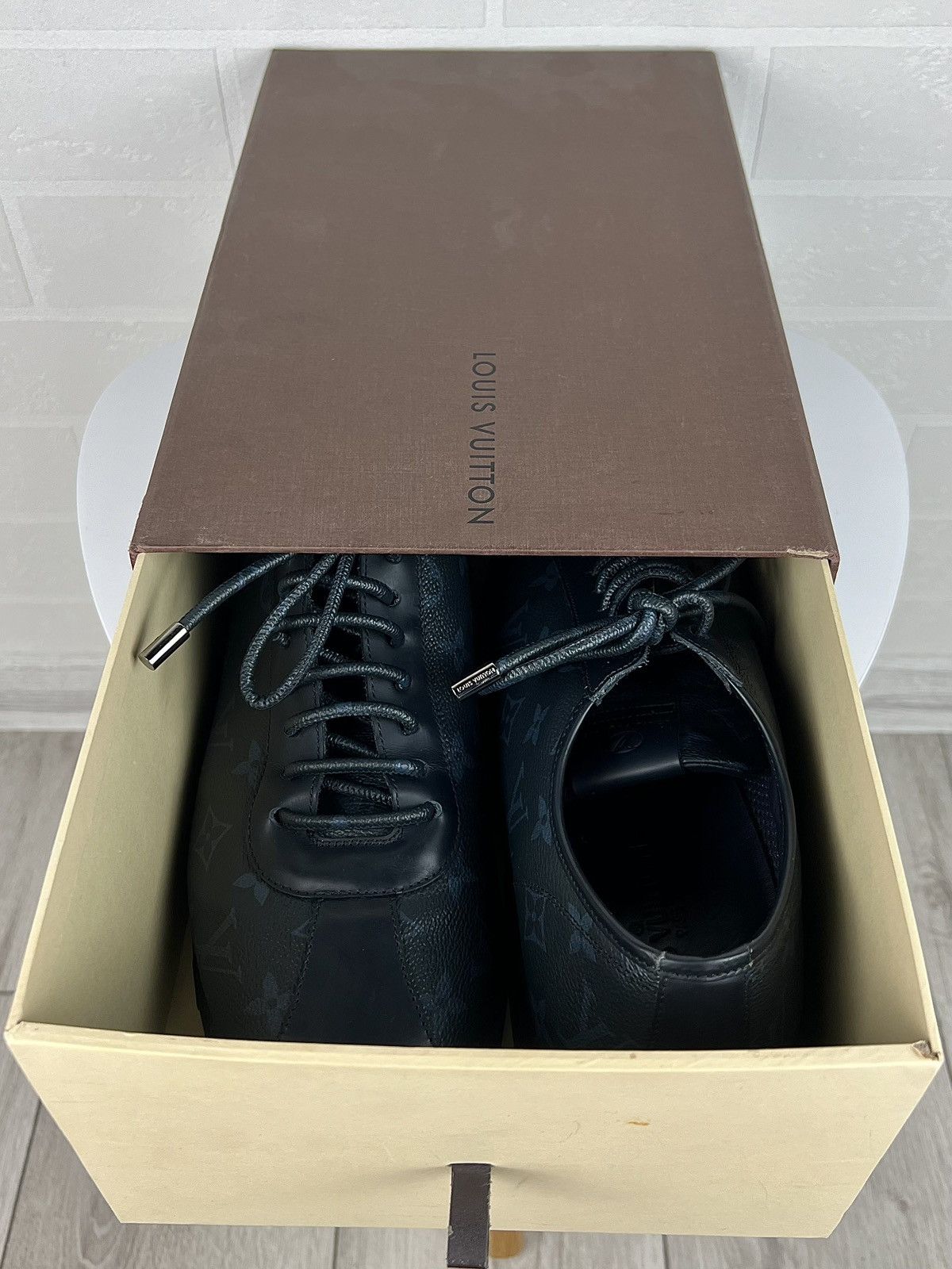 Louis Vuitton LOUIS VUITTON Sneakers Leather Trainers LV Monogram Logo Men Size US 10.5 / EU 43-44 - 25 Thumbnail