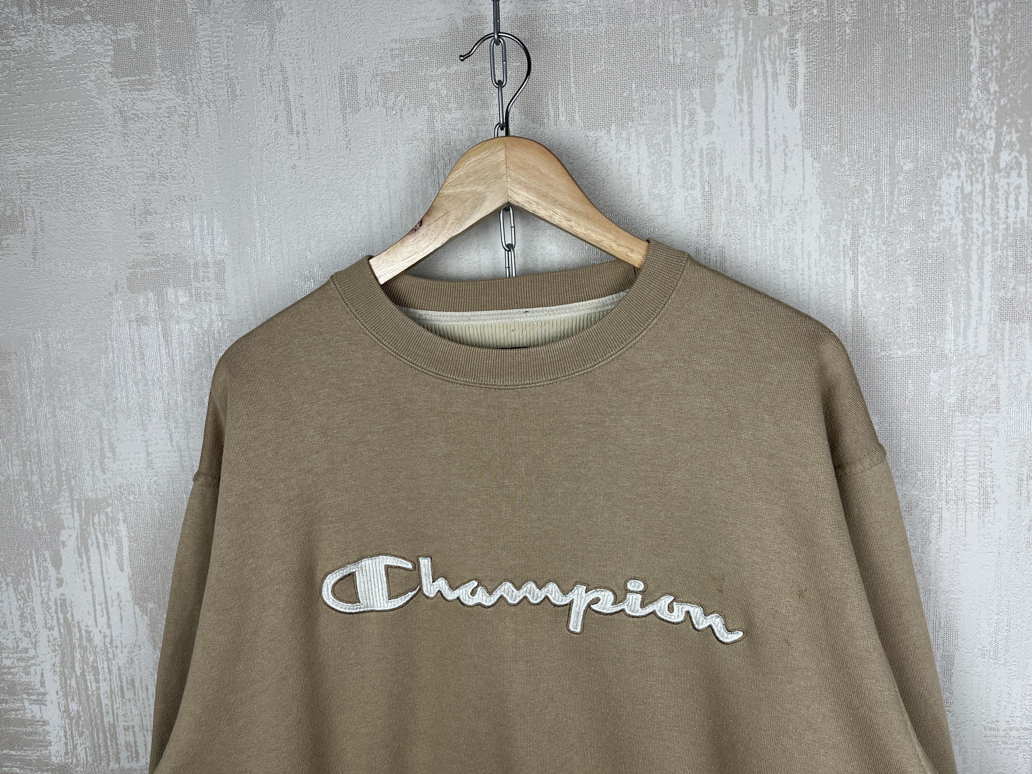 Champion × Vintage Vintage Champion Big Embroidered Logo Crew Neck Sweatshirt Size US XL / EU 56 / 4 - 3 Thumbnail
