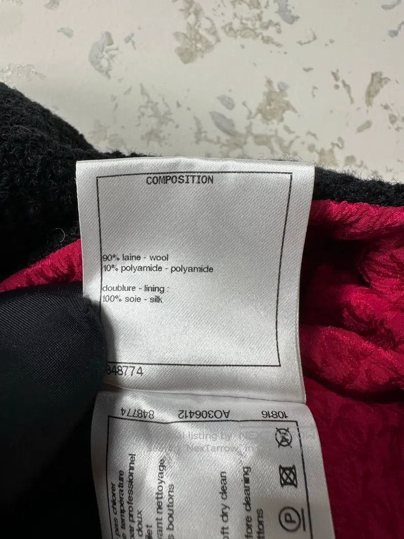 Chanel Chanel Classic black short jacket with diamond buckle Size XS / US 0-2 / IT 36-38 - 5 Thumbnail