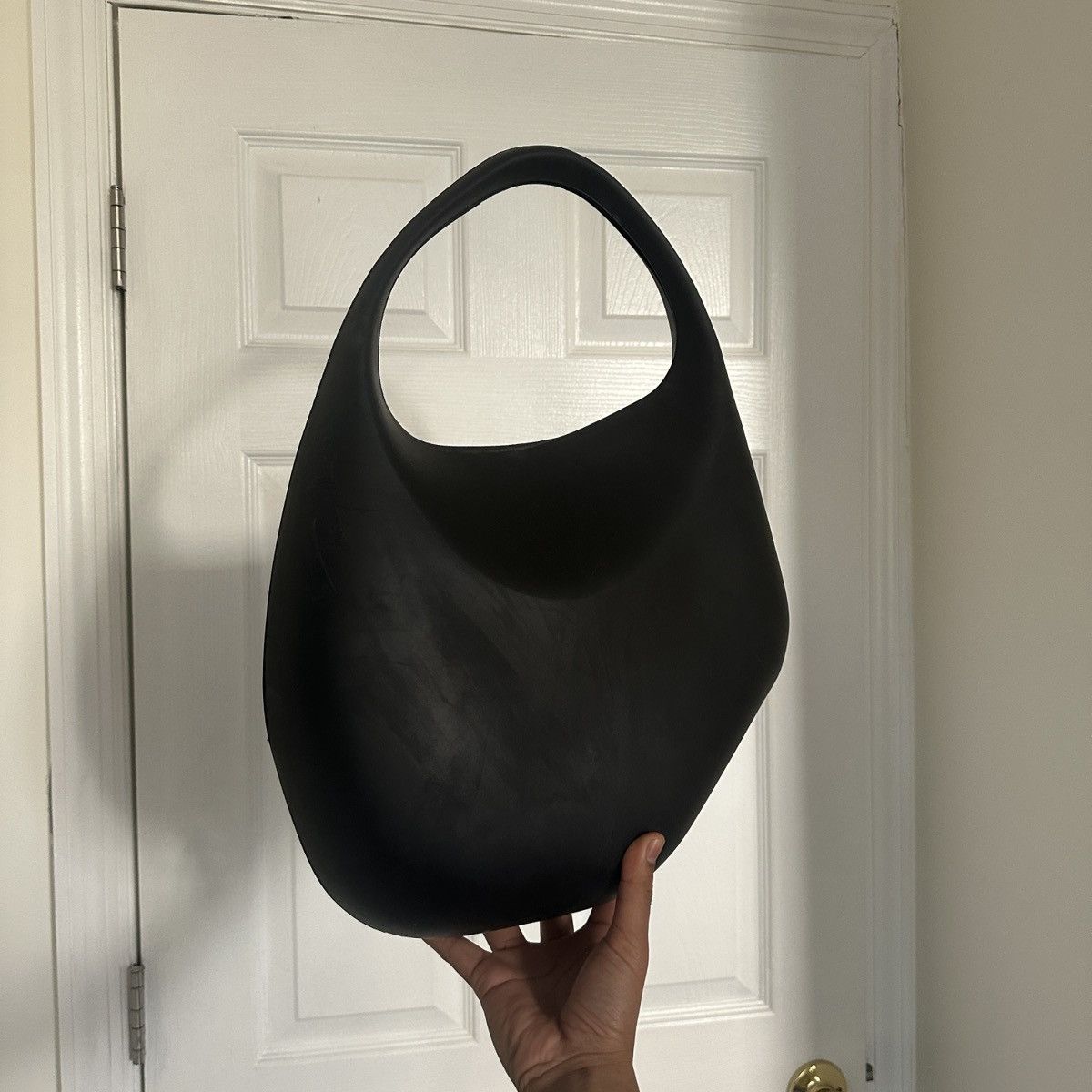 Thierry Mugler Thierry Mugler black bubble hand bag *RARE* Size ONE SIZE - 2 Thumbnail