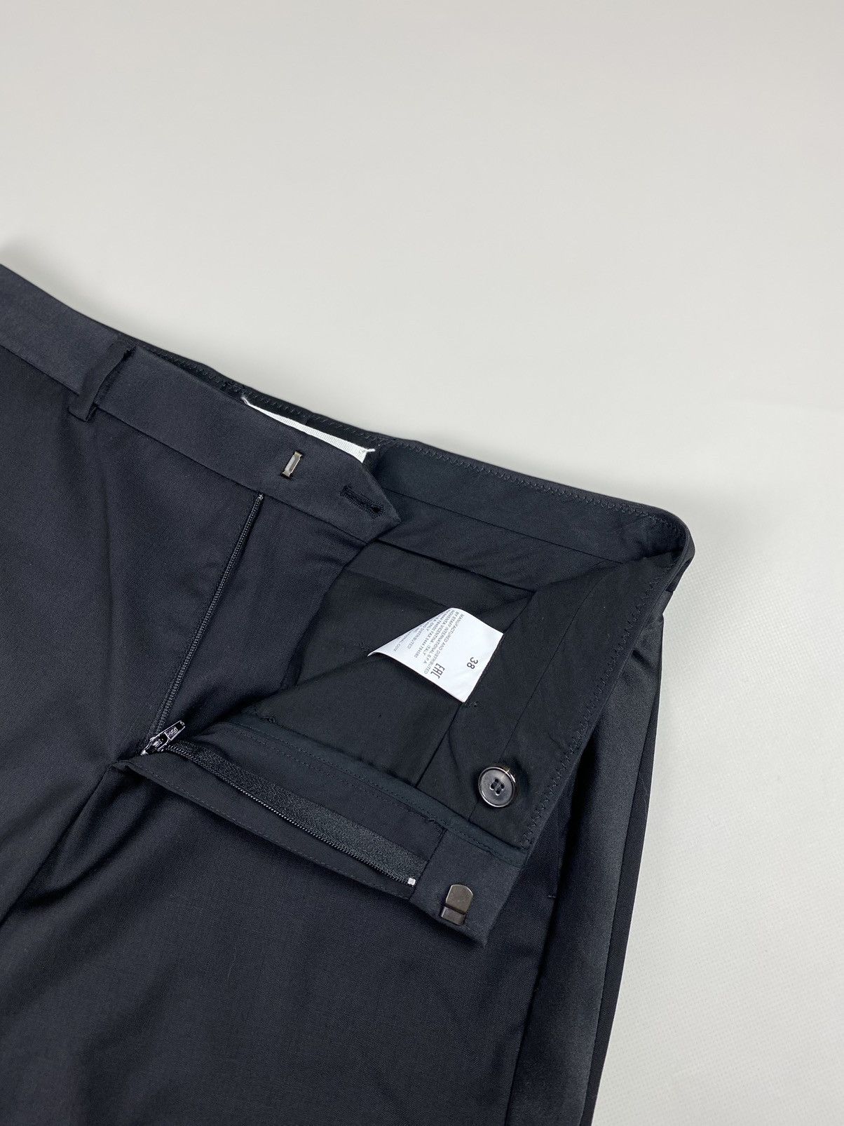 Maison Margiela BNWT! Maison Margiela runaway cropped dress pants trousers Size 26" / US 2 / IT 38 - 12 Thumbnail