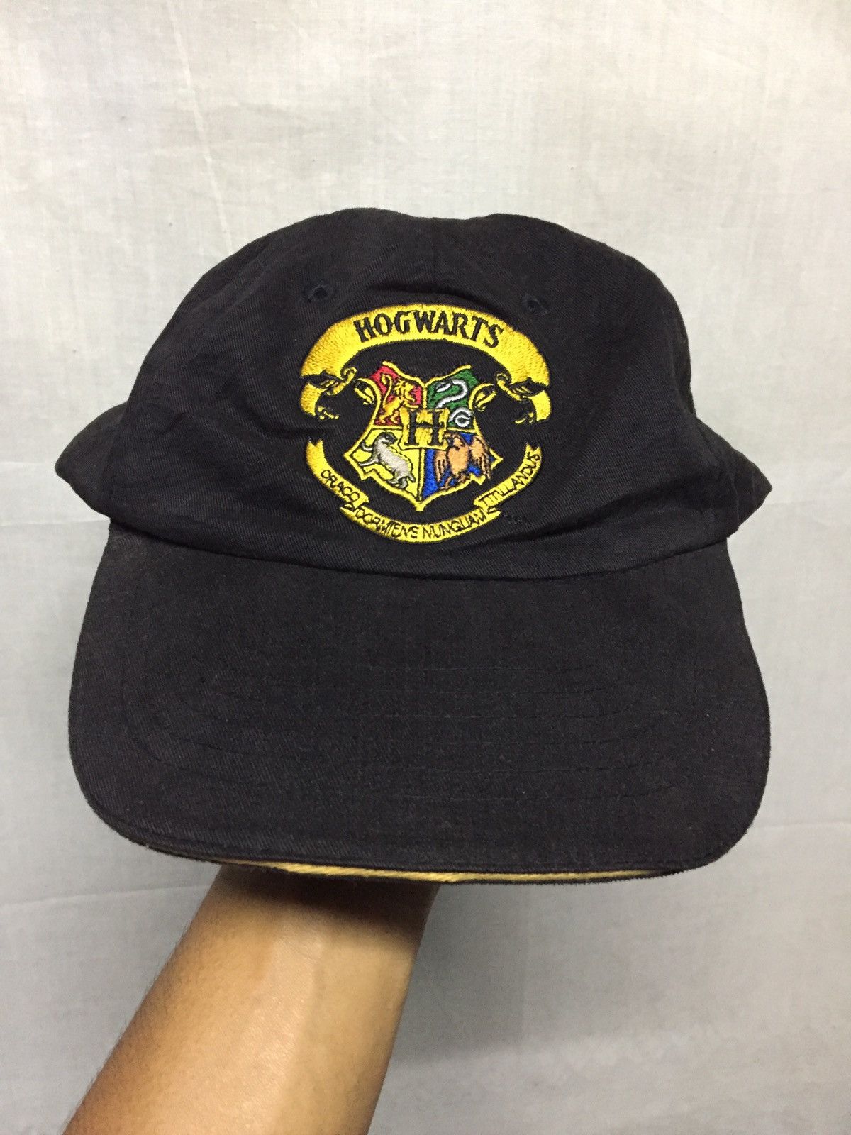 Warner Bros Vintage 2001 Harry Potter Hogwarts Cap Size ONE SIZE - 1 Thumbnail