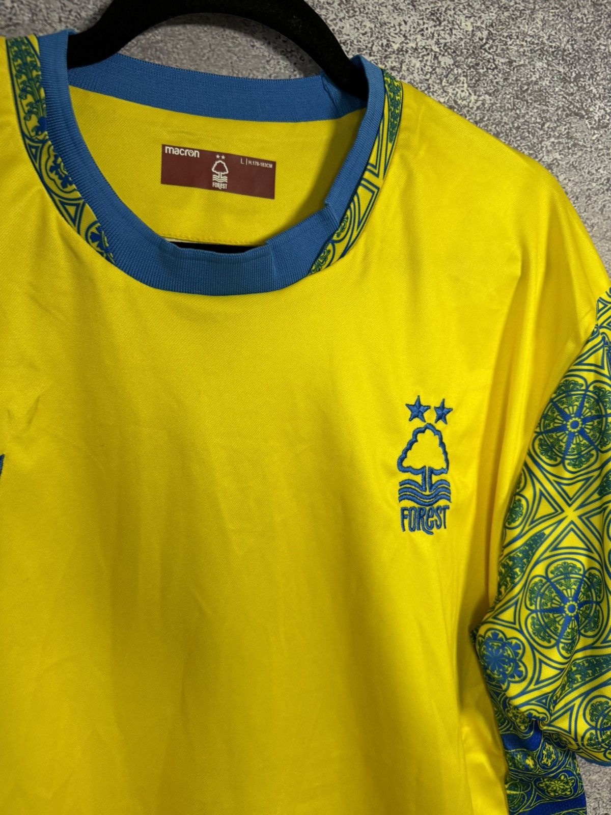Macron × Vintage Vintage Nottingham Forest 2022/23 Macron Jersey Blokcore Size US L / EU 52-54 / 3 - 8 Thumbnail