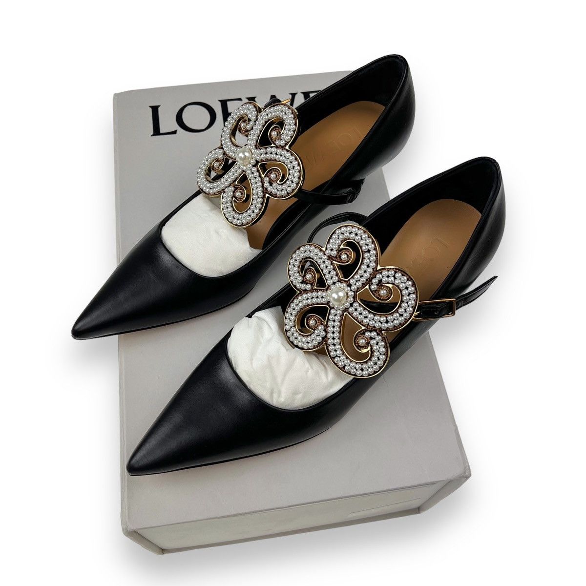 image of Loewe Pearl Embellished Flower Leather Pumps Shoes in Black, Women's (Size 7)