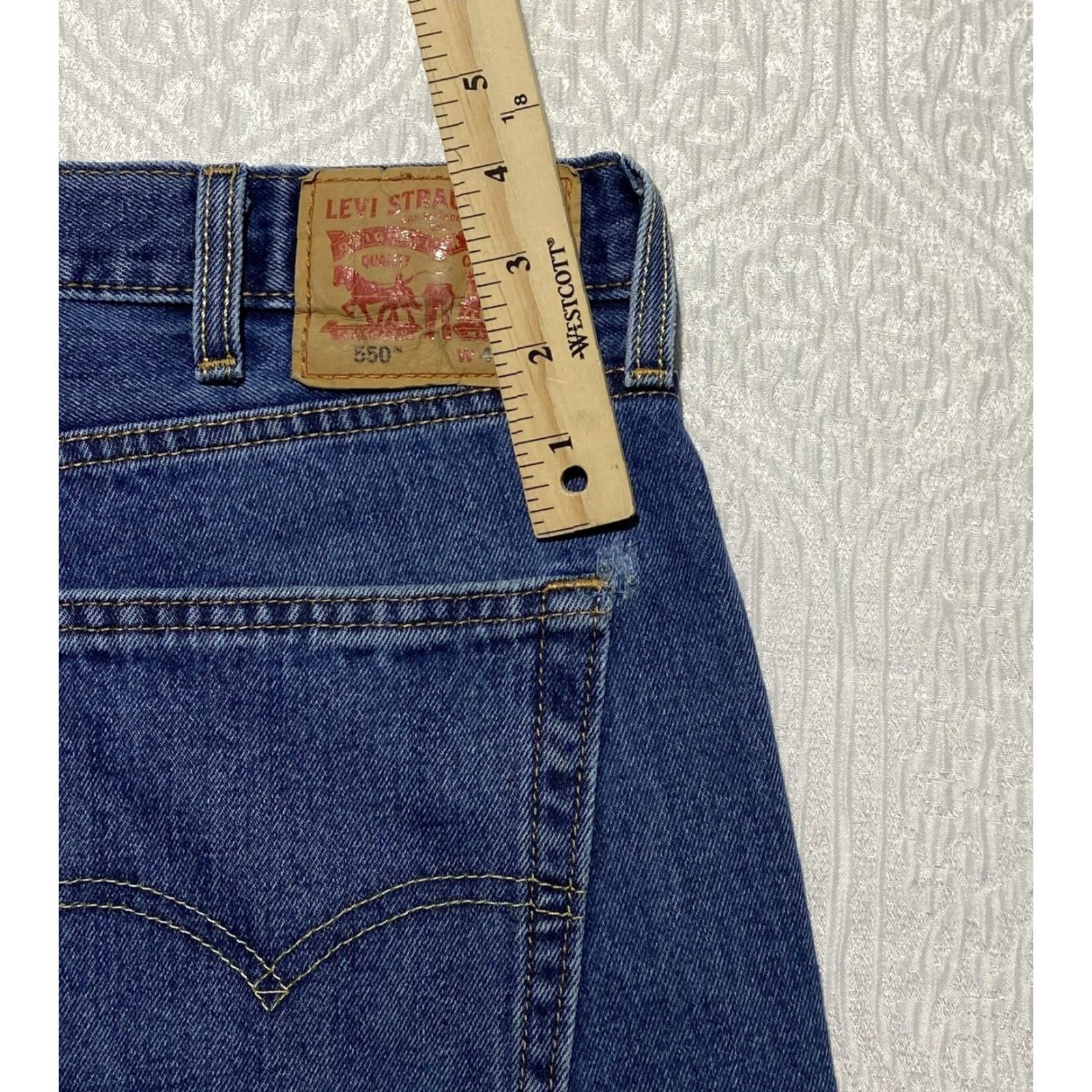 Levi's Levi's 550 Jeans Mens 40x34 Blue Relaxed Fit Tapered Leg Denim Red Tab Mid Wash Size US 40 / EU 56 - 3 Thumbnail