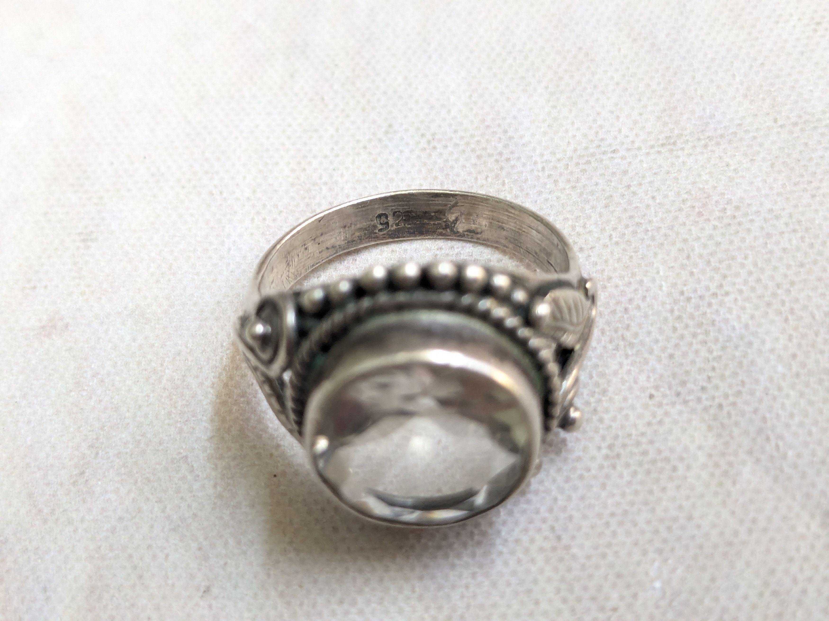 Jewelry × Vintage Sterling Silver Ring Clear Crystal Round Faceted 6.5 Size ONE SIZE - 6 Thumbnail