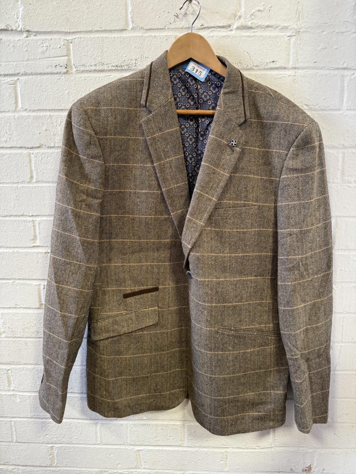 Unknown London Men's Brown Checked Blazer Size 40R - 1 Thumbnail