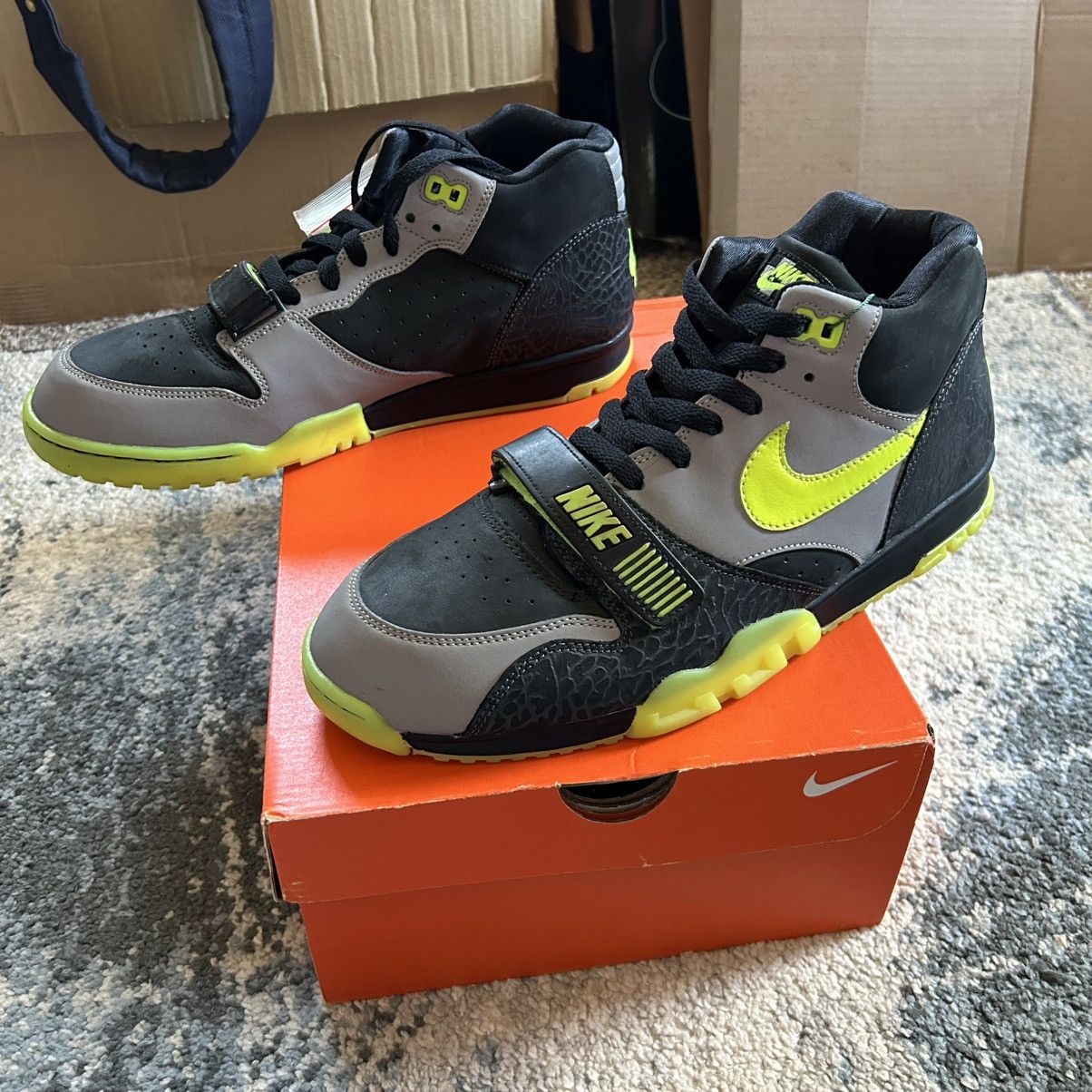 Nike 2008 DJ CLARK KENT AiR TRAiNER 1 PREMiUM 112 NEON VOLT 3M Size US 11 / EU 44 - 13 Thumbnail