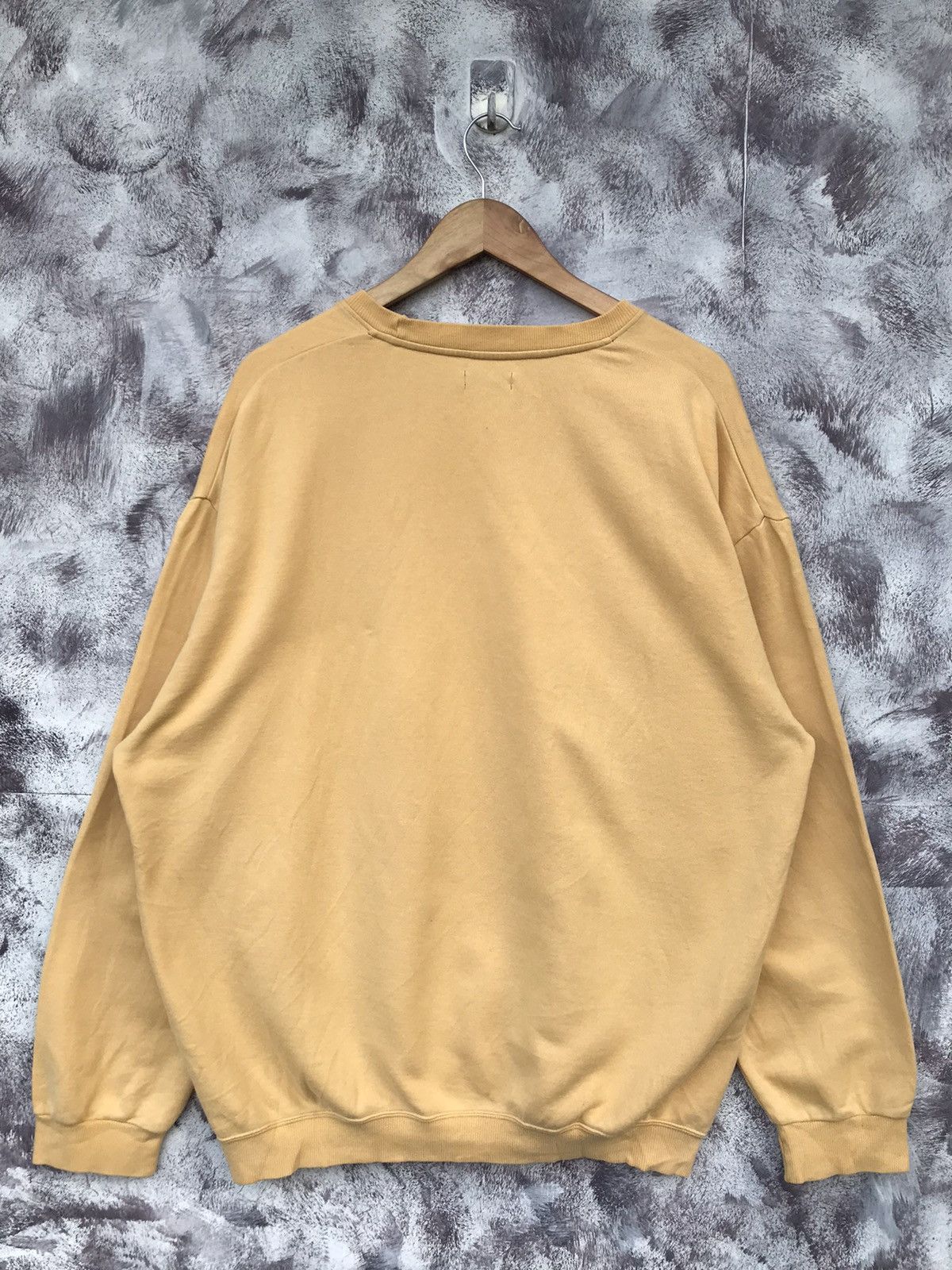 Celine Vintage 90s celine embroidery small logo crewneck Size US L / EU 52-54 / 3 - 4 Thumbnail