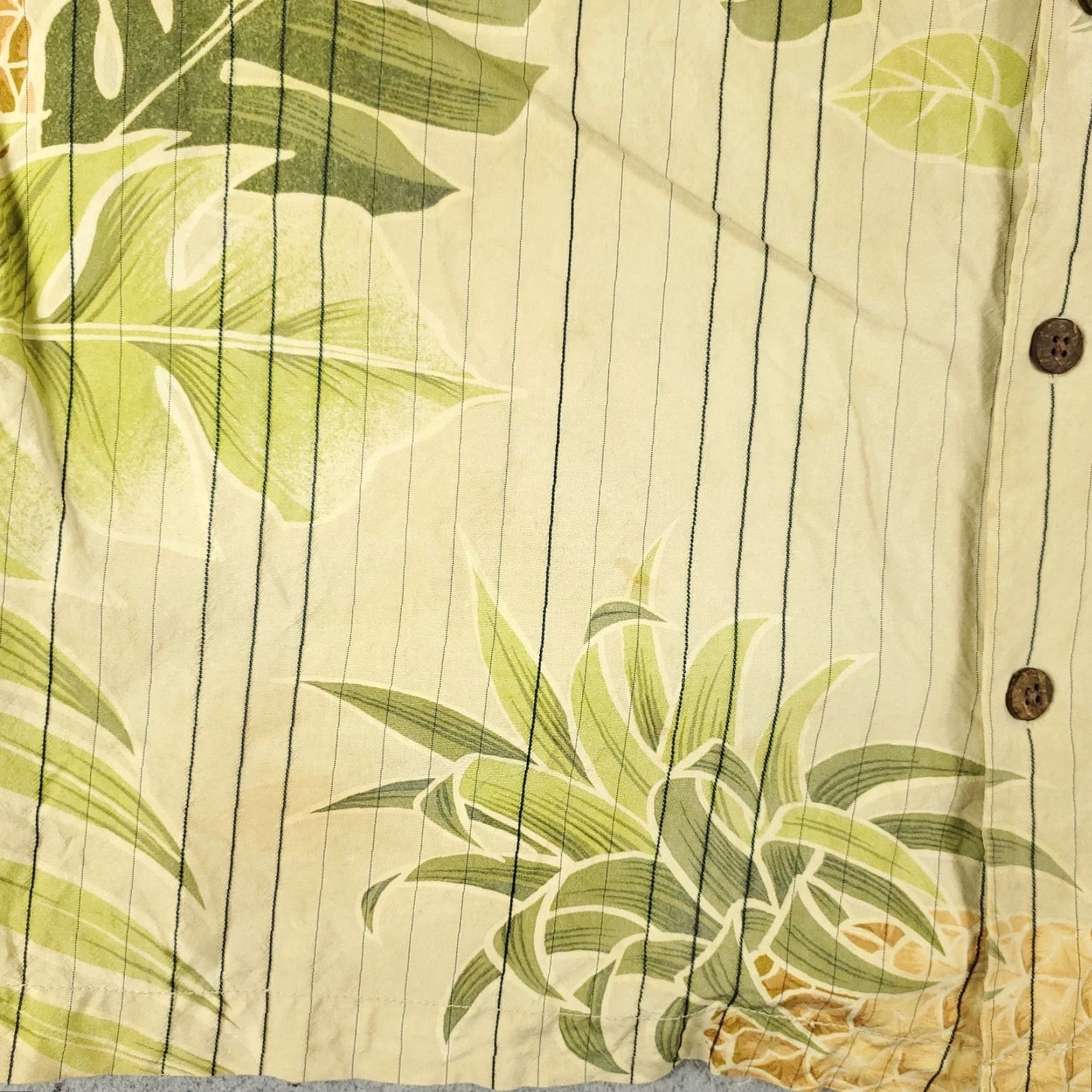 Tommy Bahama Tommy Bahama Hawaiian Shirt Mens Large Yellow Floral Button-Up Short Sleeve Size US L / EU 52-54 / 3 - 5 Thumbnail