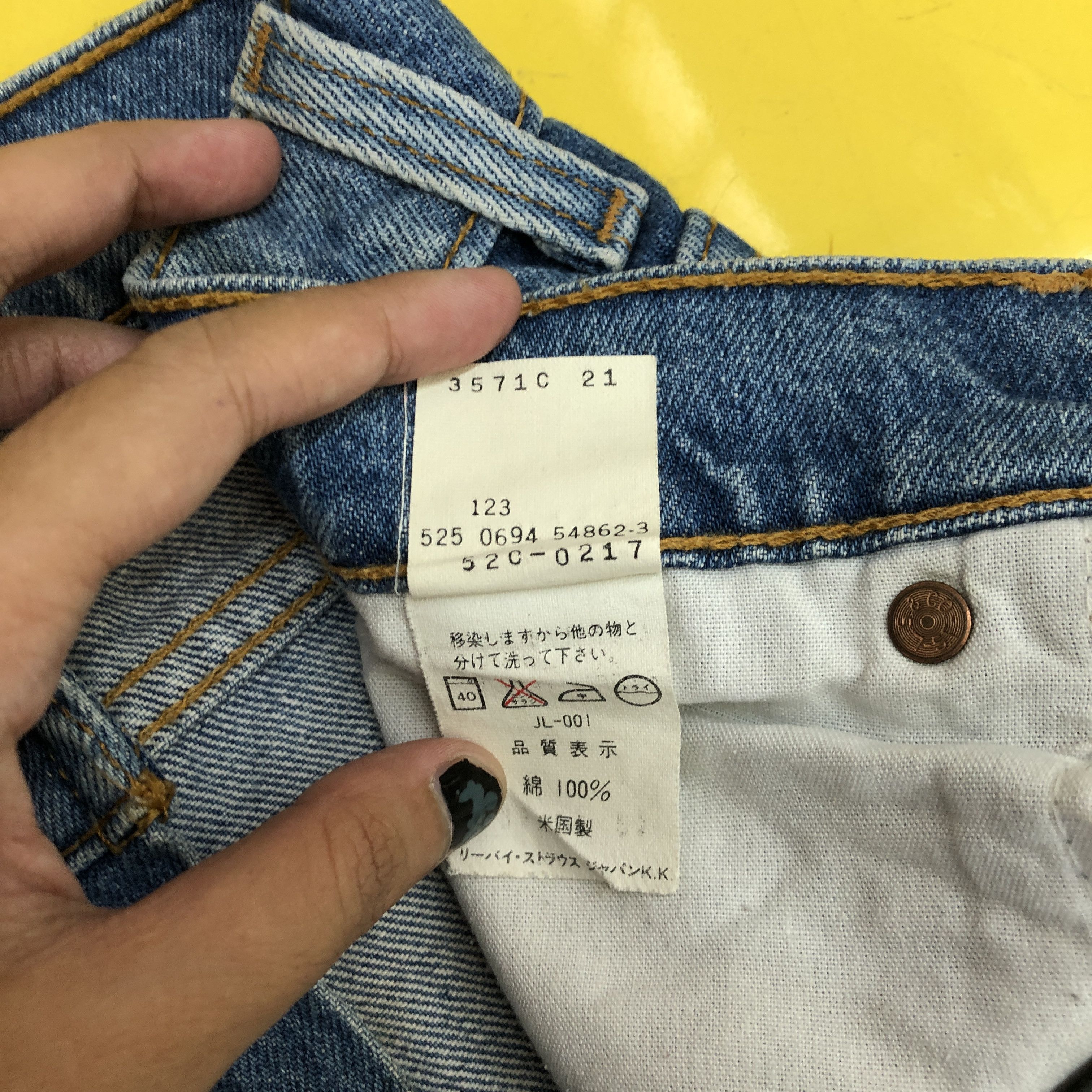 Levi's Vintage Levis Jeans Levi's 520 Denim Sun Faded Levis Pants Size US 30 / EU 46 - 8 Thumbnail