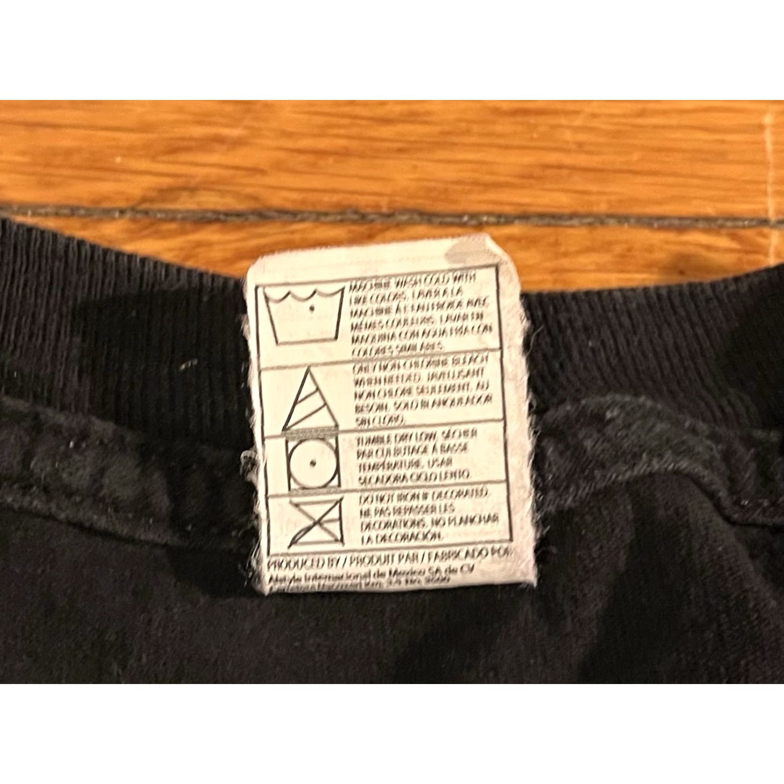 Vintage Vulgar Display Under Darkness & Prayer Band Shirt Men’s L Black Alstyle T-Shirt Vintage Size US L / EU 52-54 / 3 - 6 Thumbnail