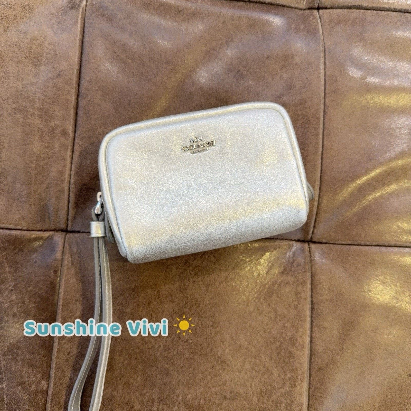 Coach NWT Coach Pouch Wristlet CW420 Silver/Light Silver Super Size ONE SIZE - 1 Thumbnail