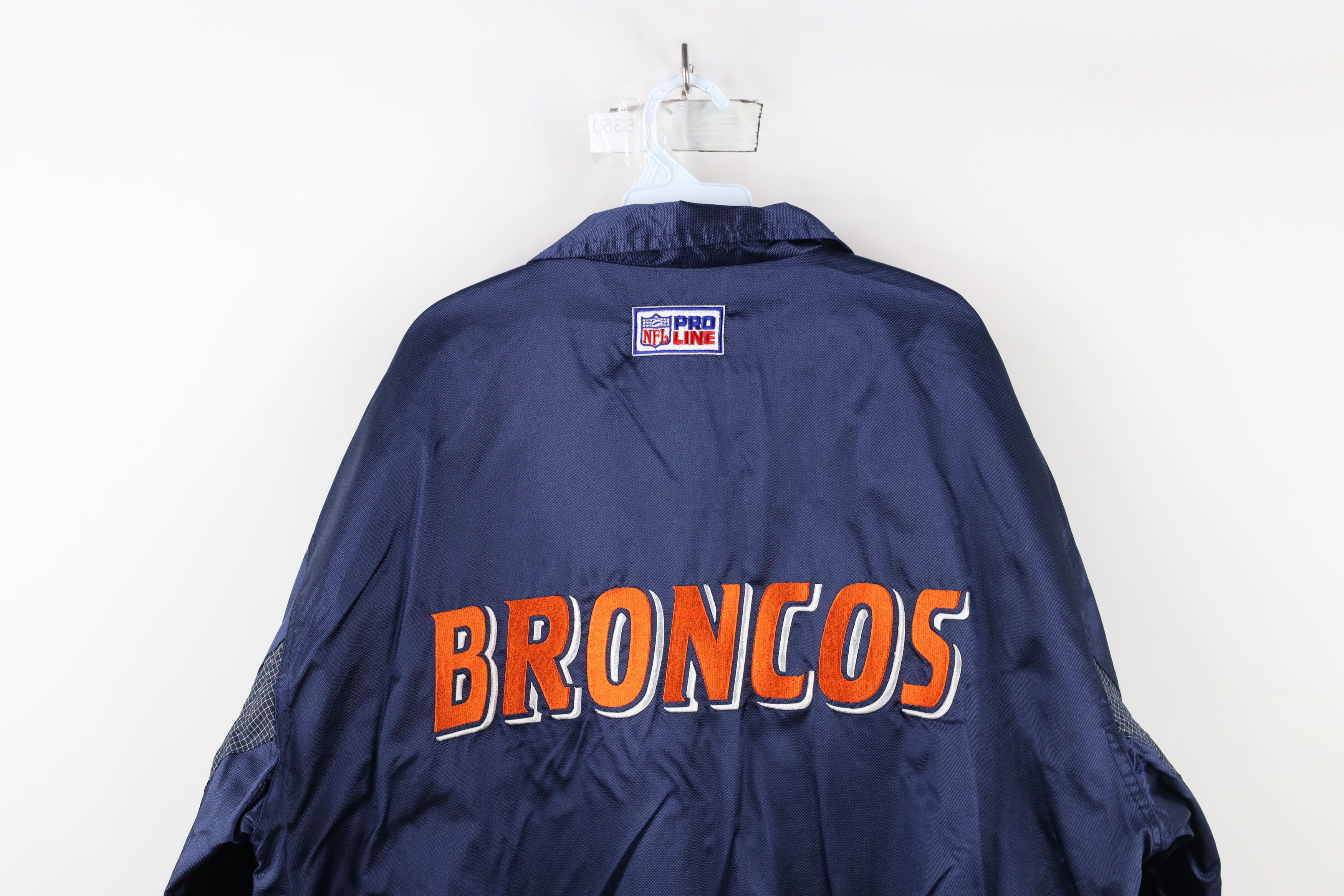Vintage Vintage 90s NFL Pro Line Denver Broncos Football Jacket Size US L / EU 52-54 / 3 - 14 Thumbnail