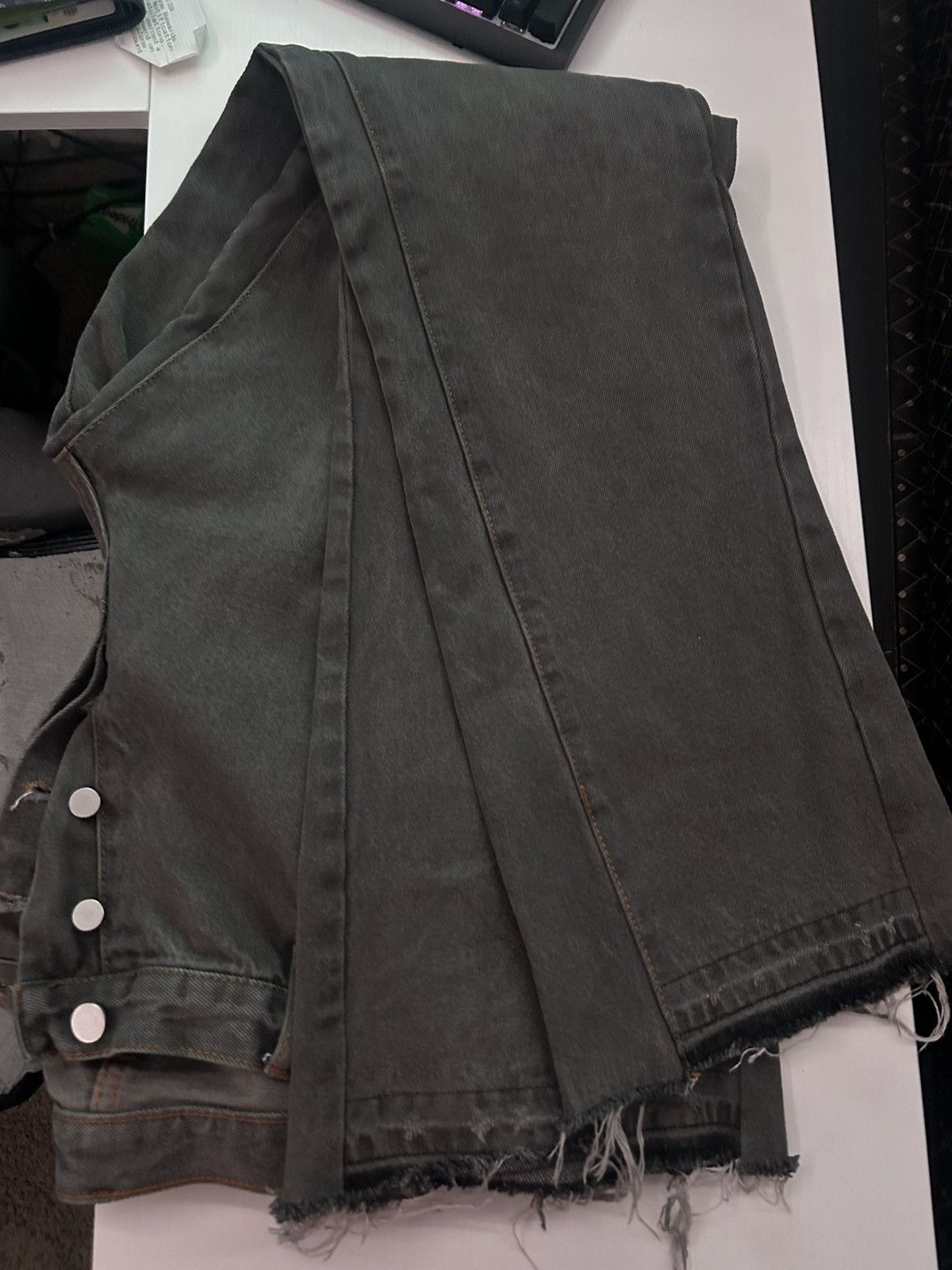 MNML MNML Distressed Flared Jeans Size US 36 / EU 52 - 2 Thumbnail