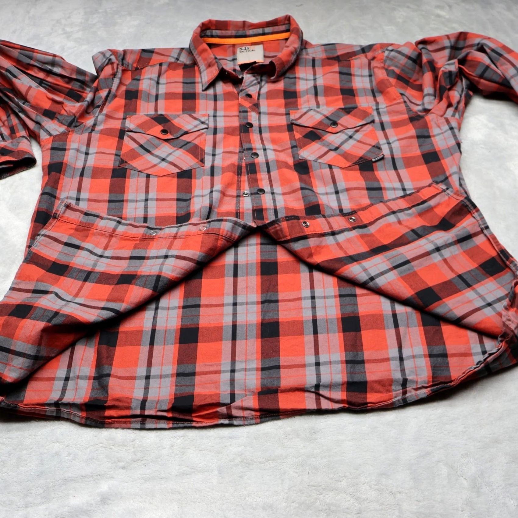Vintage 5.11 Tactical Shirt Mens 2XL Red Plaid Snap Front Long Sleeve Workwear Hiking Shirt Size US XXL / EU 58 / 5 - 5 Thumbnail