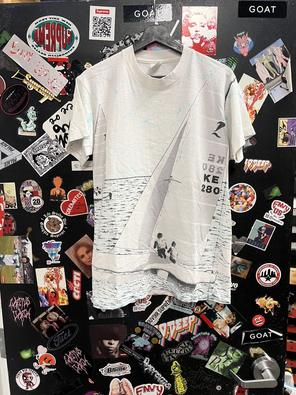 Vintage Vintage Sailing/Surf All Over Print Shirt Size US L / EU 52-54 / 3 - 1 Thumbnail