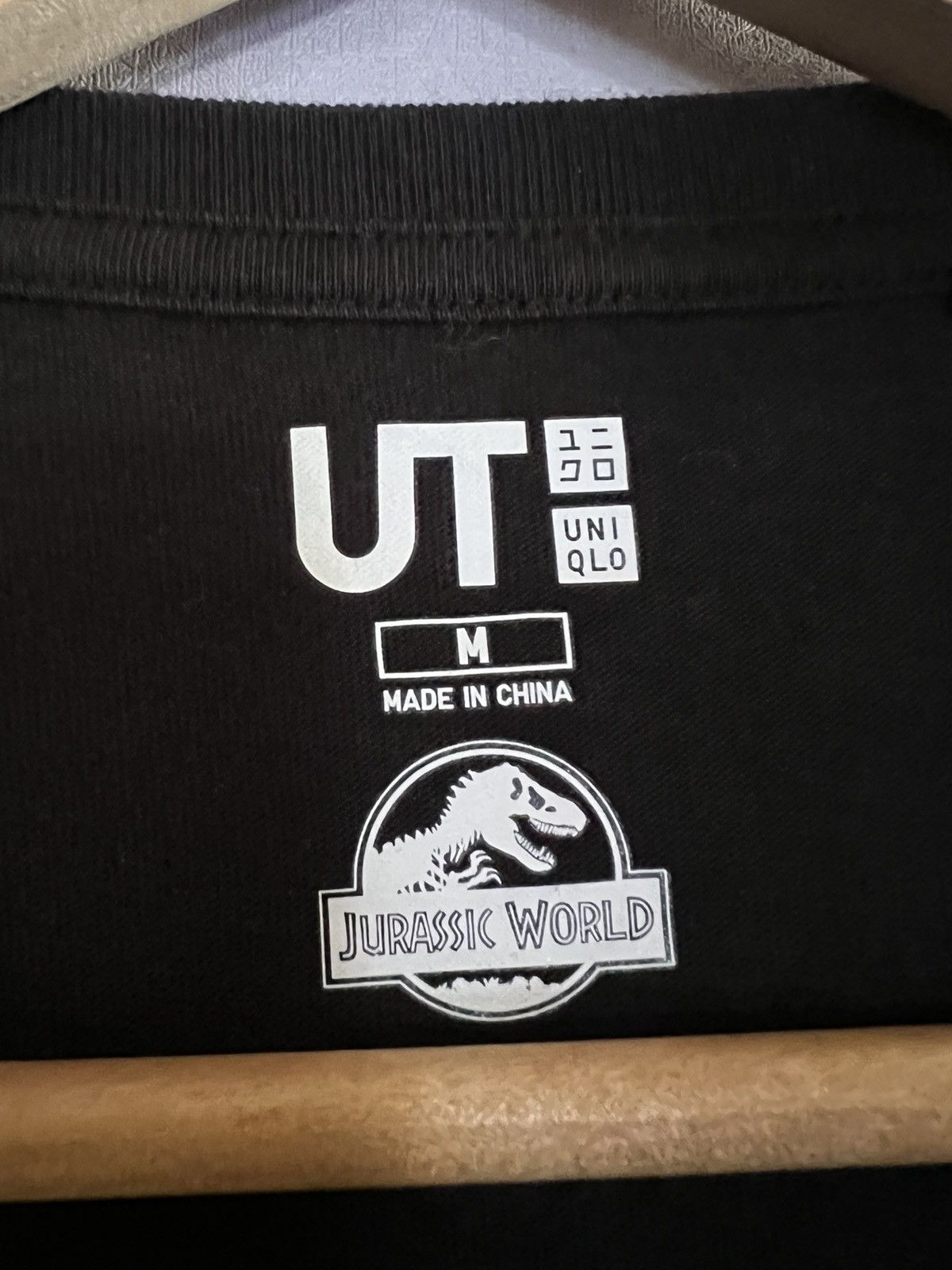 Cartoon Network × Uniqlo JURASSIC WORLD T-shirt Size US M / EU 48-50 / 2 - 3 Thumbnail