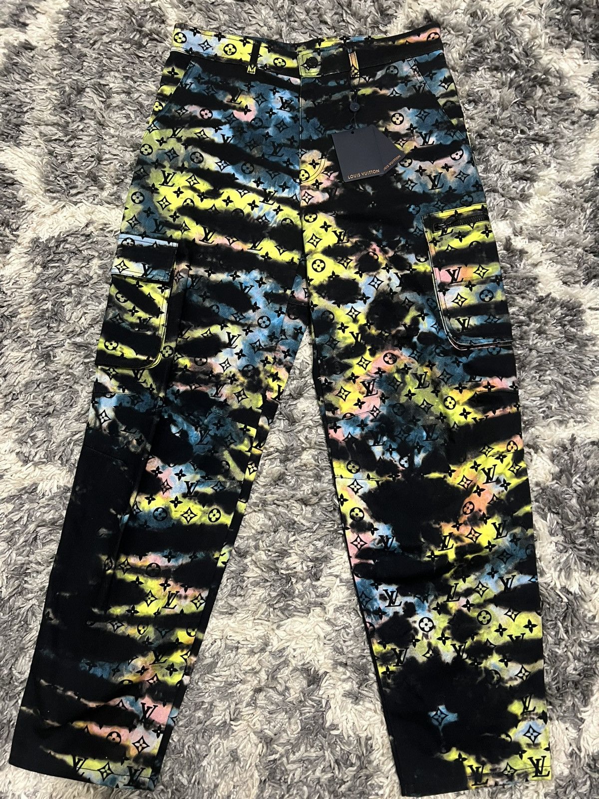 Louis Vuitton Louis Vuitton Virgil Abloh Tie Dye Monogram Cargo Pant Size US 33 - 1 Thumbnail