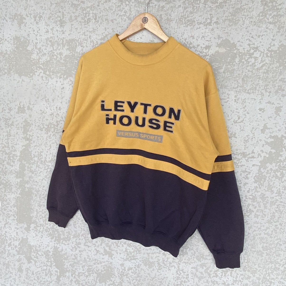 Other Vintage Layton House Big Printed Sweatshirt Yellow/Brown Size US M / EU 48-50 / 2 - 2 Thumbnail
