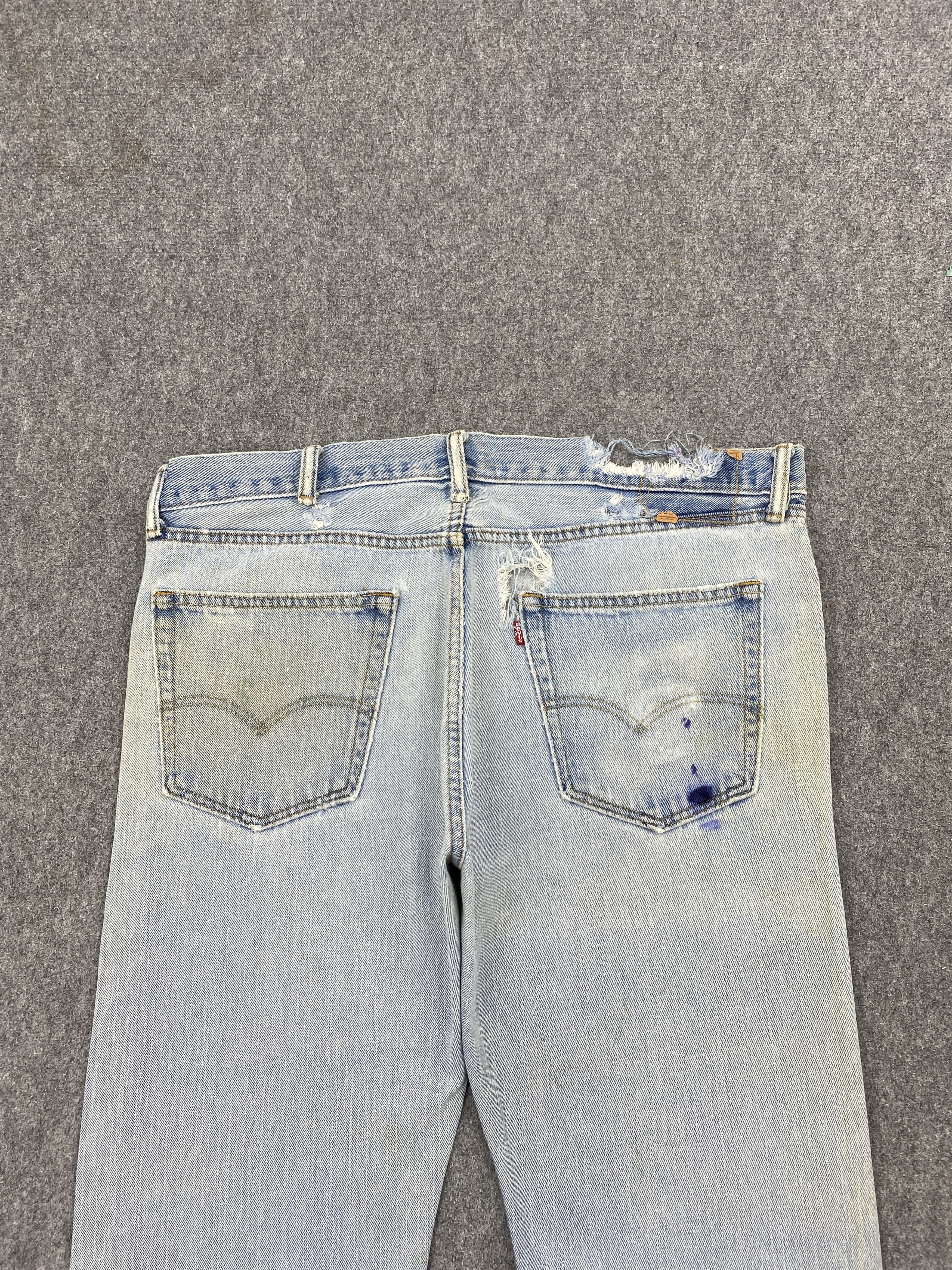 Levi's × Vintage Light Blue Washed Vintage Levi's 505 Jeans Size US 38 / EU 54 - 4 Thumbnail