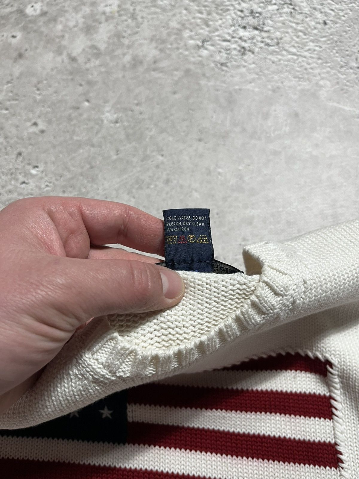 Vintage John Ashfield White Knit Sweater with USA Flag Patch - Small Size US S / EU 44-46 / 1 - 7 Thumbnail