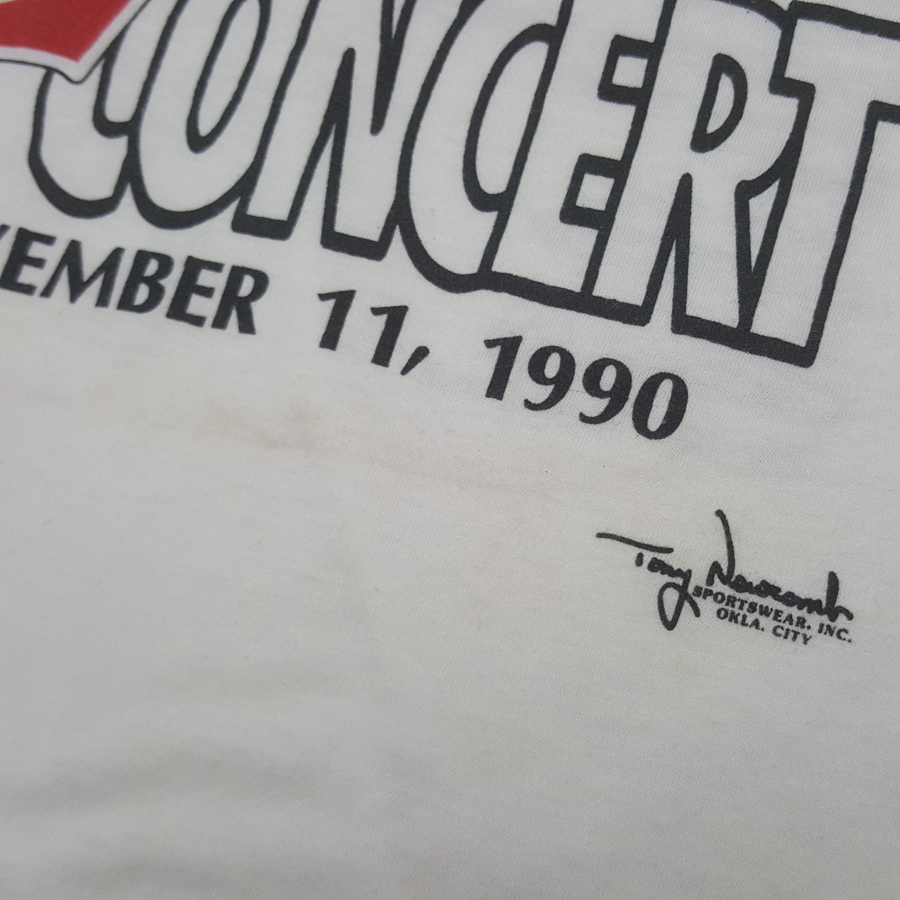 Band Tees Vintage 1990 Love Concert Tour Promo Tshirt RR29 Size US S / EU 44-46 / 1 - 7 Thumbnail