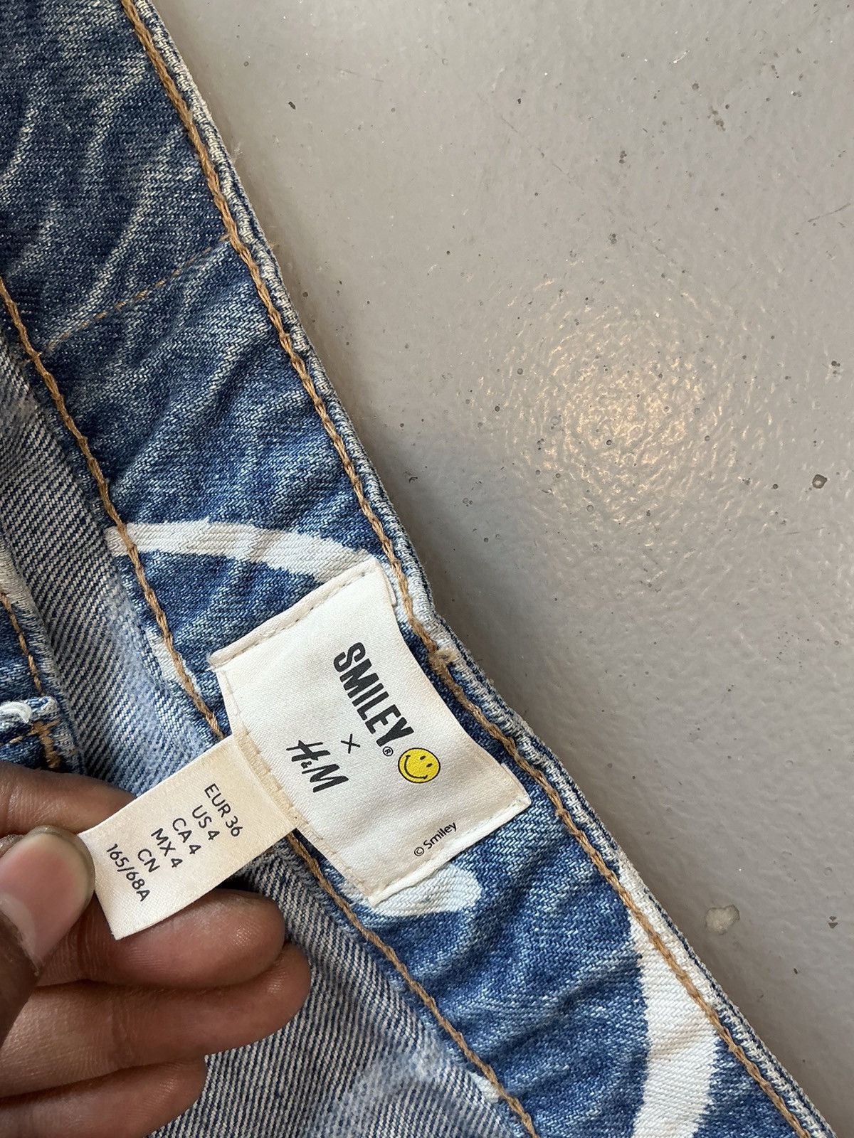 Designer × Vintage Vintage smiley crazy smiles printed denim Size 28" / US 6 / IT 42 - 8 Thumbnail