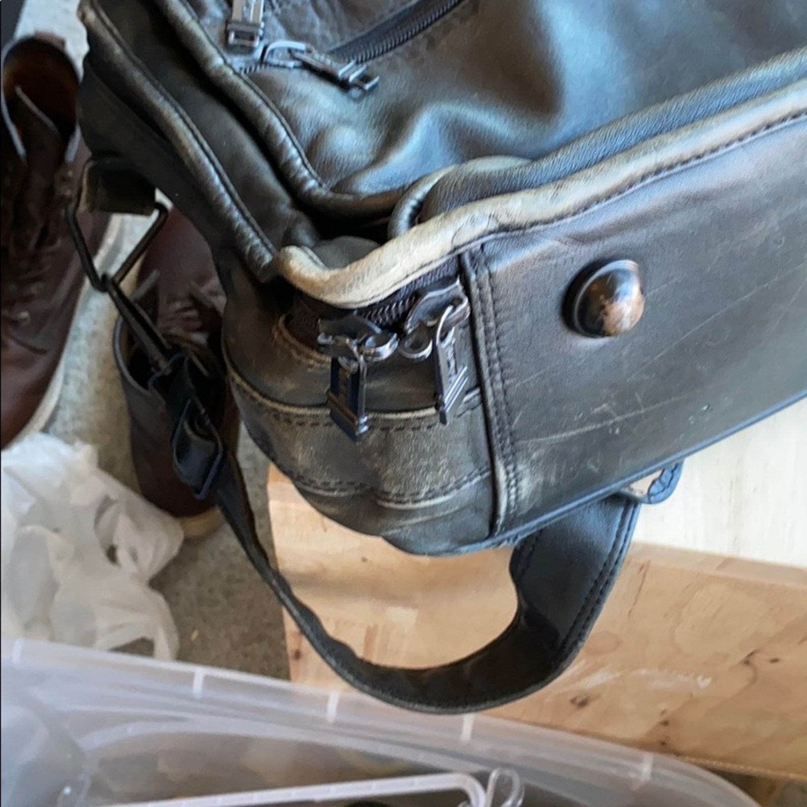 Tumi TUMI distressed leather messenger computer bag rugged Size ONE SIZE - 11 Thumbnail