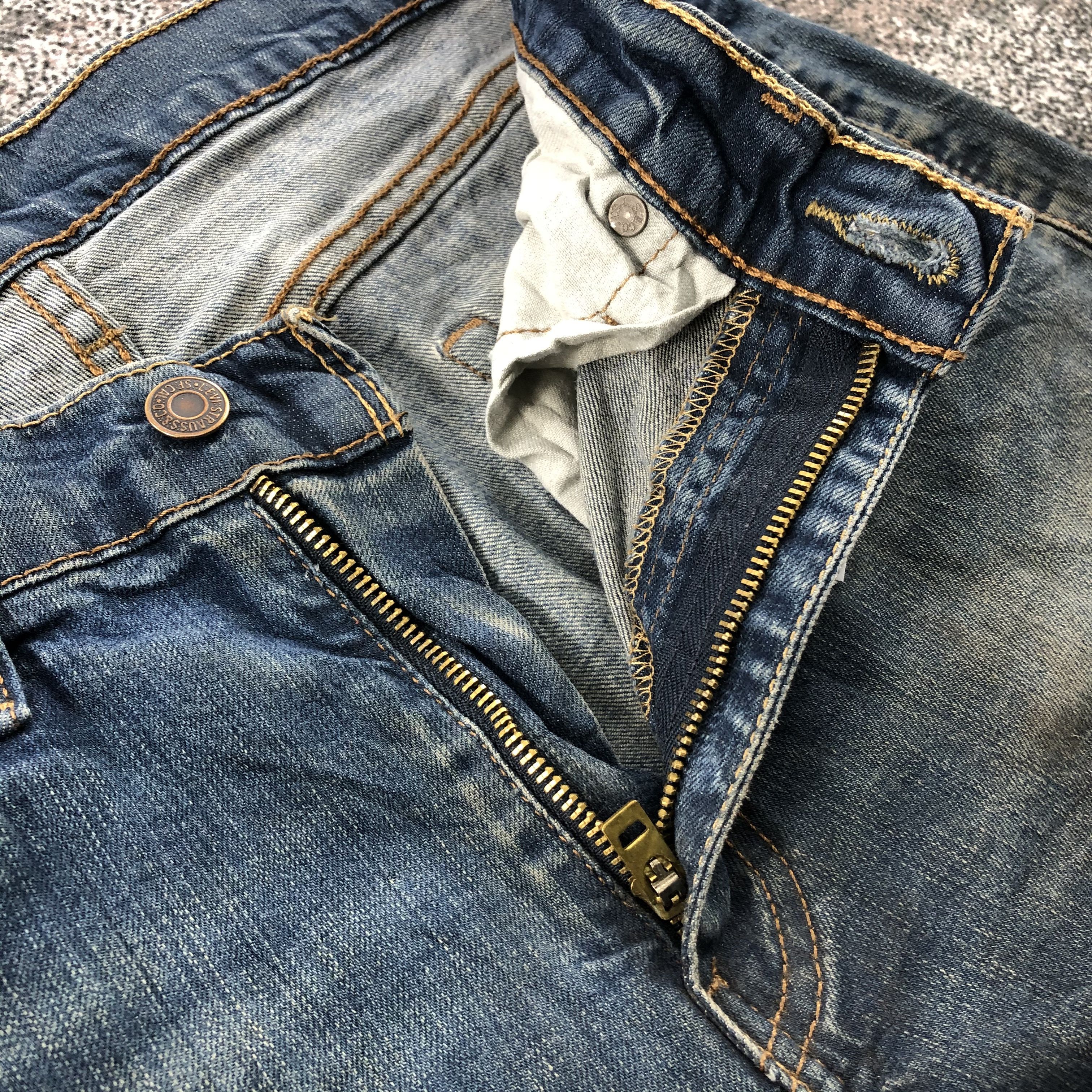 Levi's Vintage Levis 514 Jeans Dirty Blue Wash Denim KJ569 Size US 32 / EU 48 - 7 Thumbnail