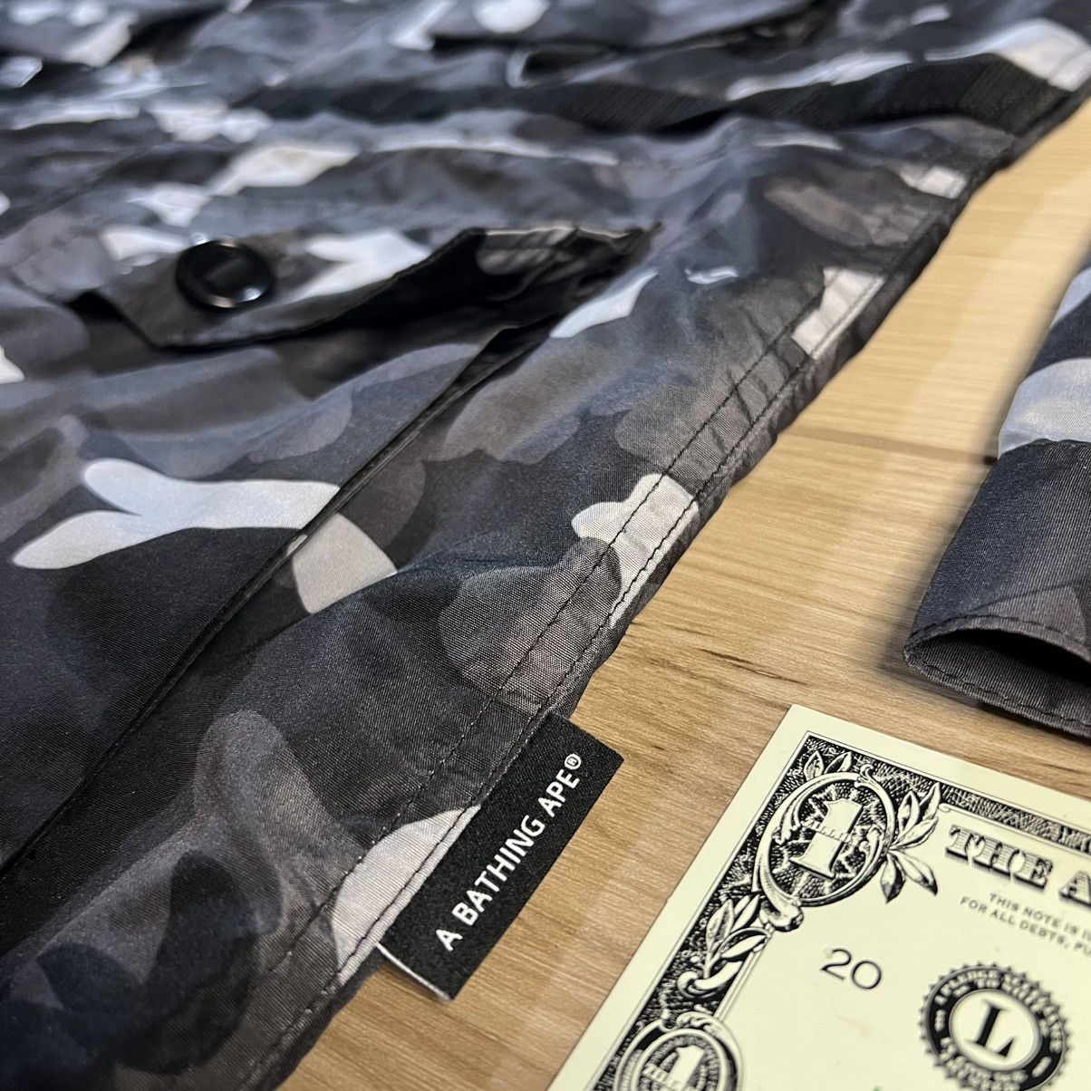 Bape BAPE FW19 Black Gradation Camo Shark Mask Windbreaker Jacket Size US L / EU 52-54 / 3 - 16 Thumbnail