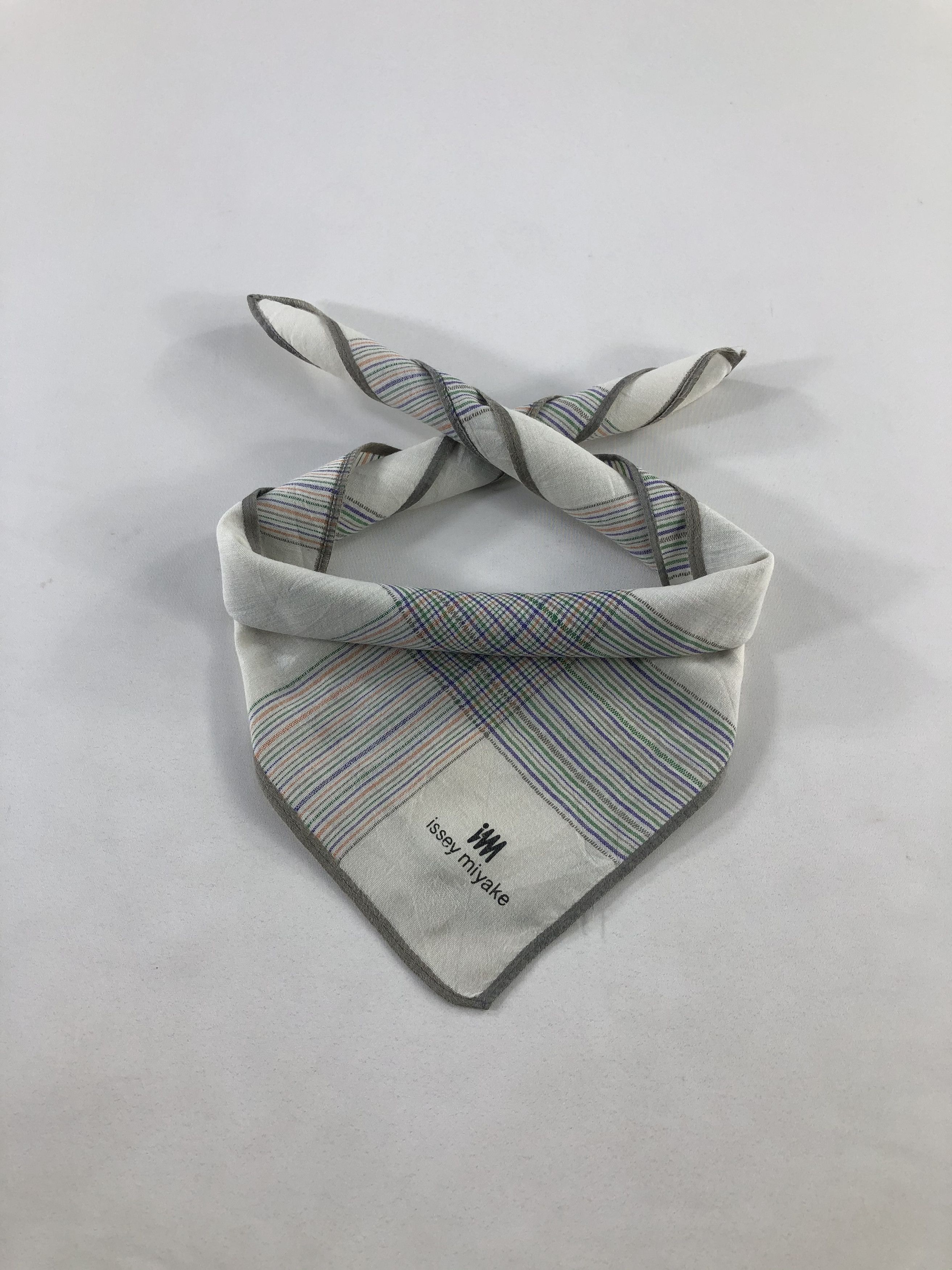 Issey Miyake Issey Miyake Handkerchief / Bandana / Neckerchief Size ONE SIZE - 1 Thumbnail