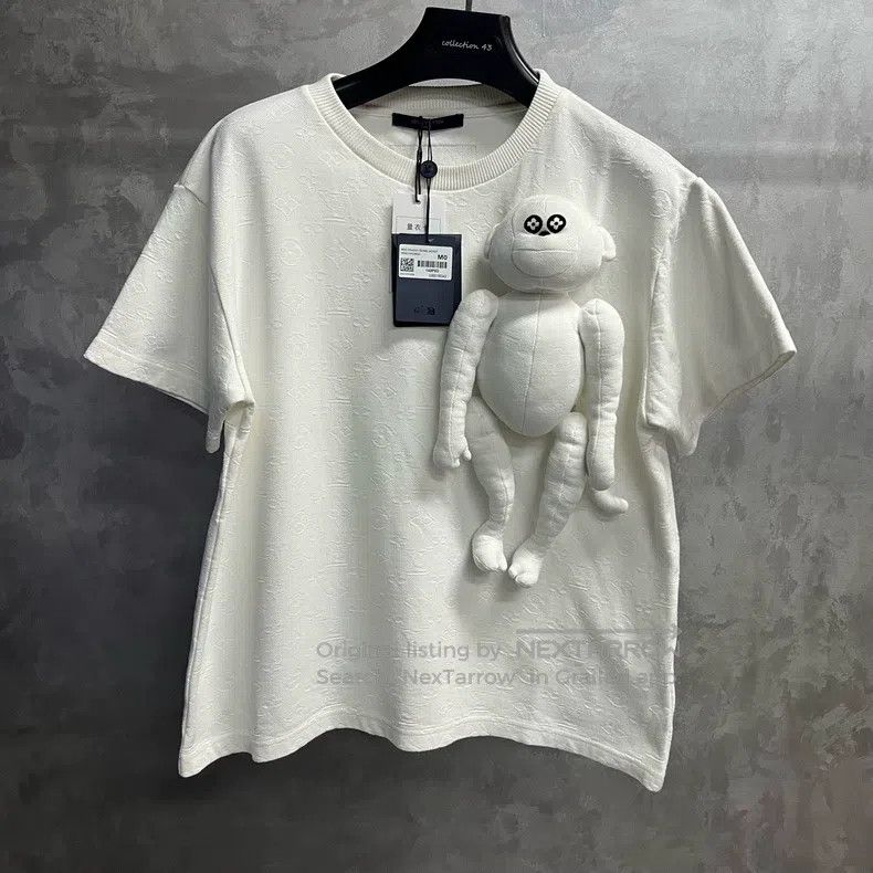 Louis Vuitton Louis Vuitton White Doll Hanging Crew Neck Short Sleeve T- Size US M / EU 48-50 / 2 - 1 Thumbnail