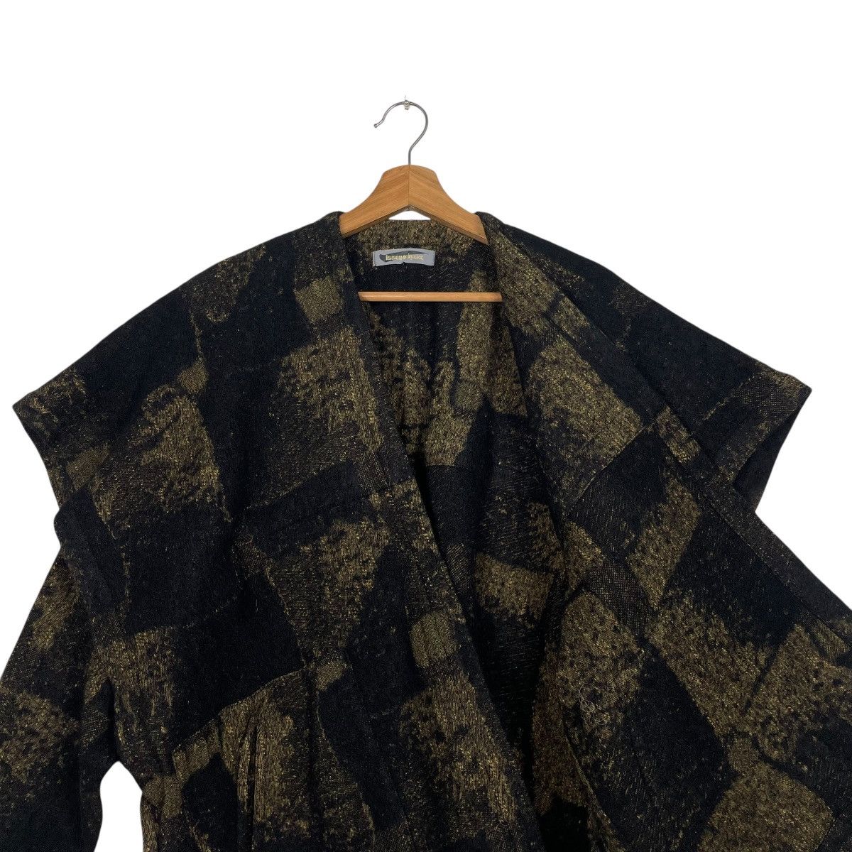 Issey Miyake Vintage 80s Issey Miyake Asymmetrical Wool Jacket Size US M / EU 48-50 / 2 - 10 Thumbnail