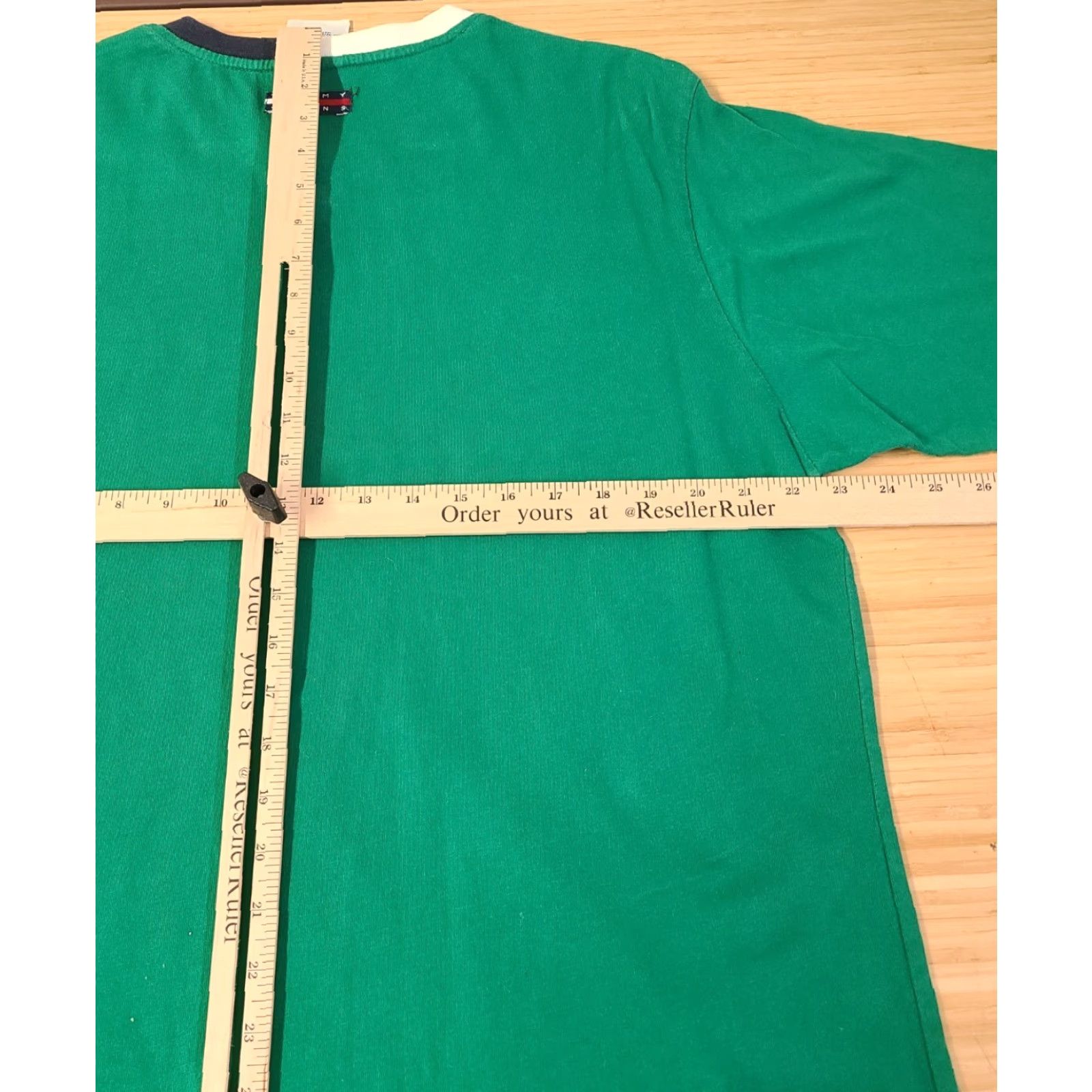 Tommy Hilfiger VINTAGE Tommy Jeans V-Neck T-Shirt Men Large Green Short Sleeve Size US L / EU 52-54 / 3 - 7 Thumbnail