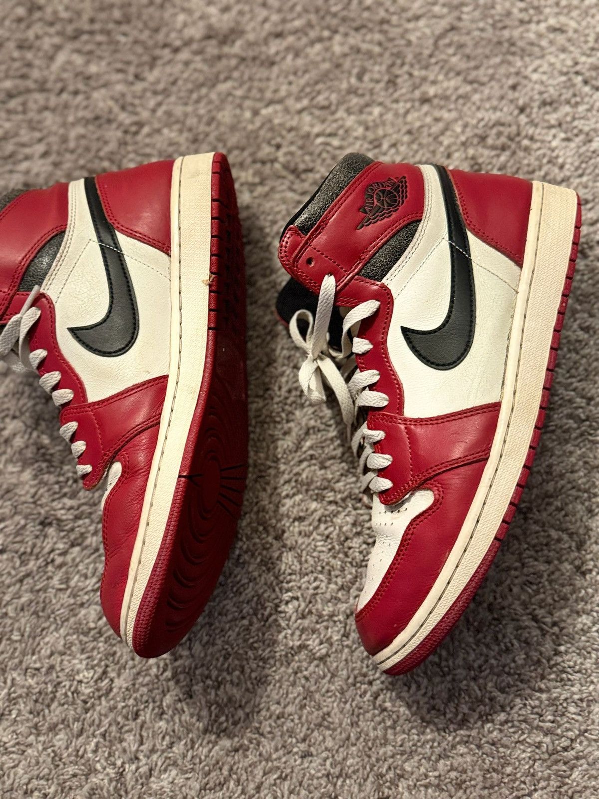 Jordan Brand Jordan 1 Chicago lost & founds Size US 11 / EU 44 - 3 Thumbnail