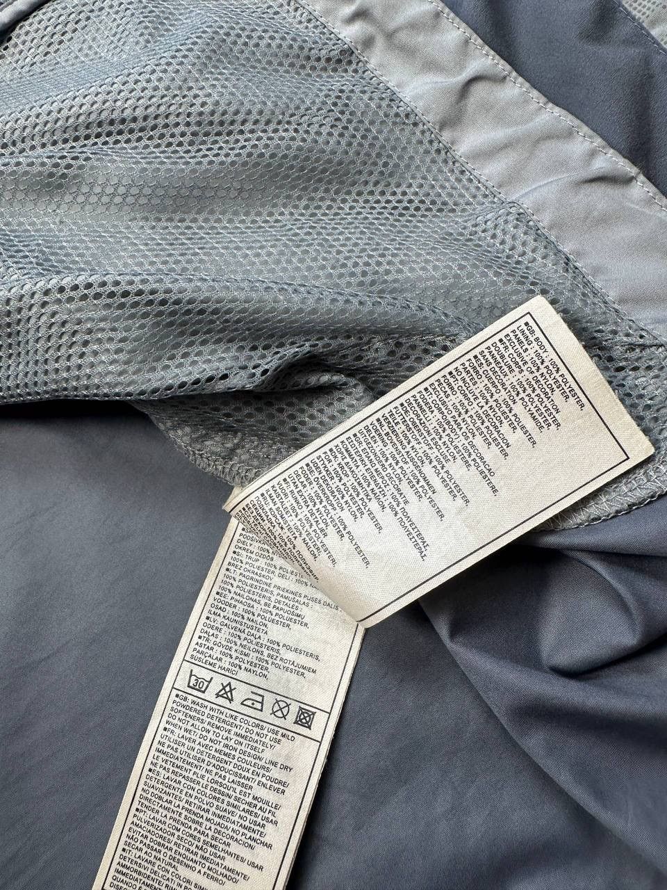 Nike Vintage Nike Nylon Track Jacket, Size L – Classic Sportswear Size US L / EU 52-54 / 3 - 5 Thumbnail