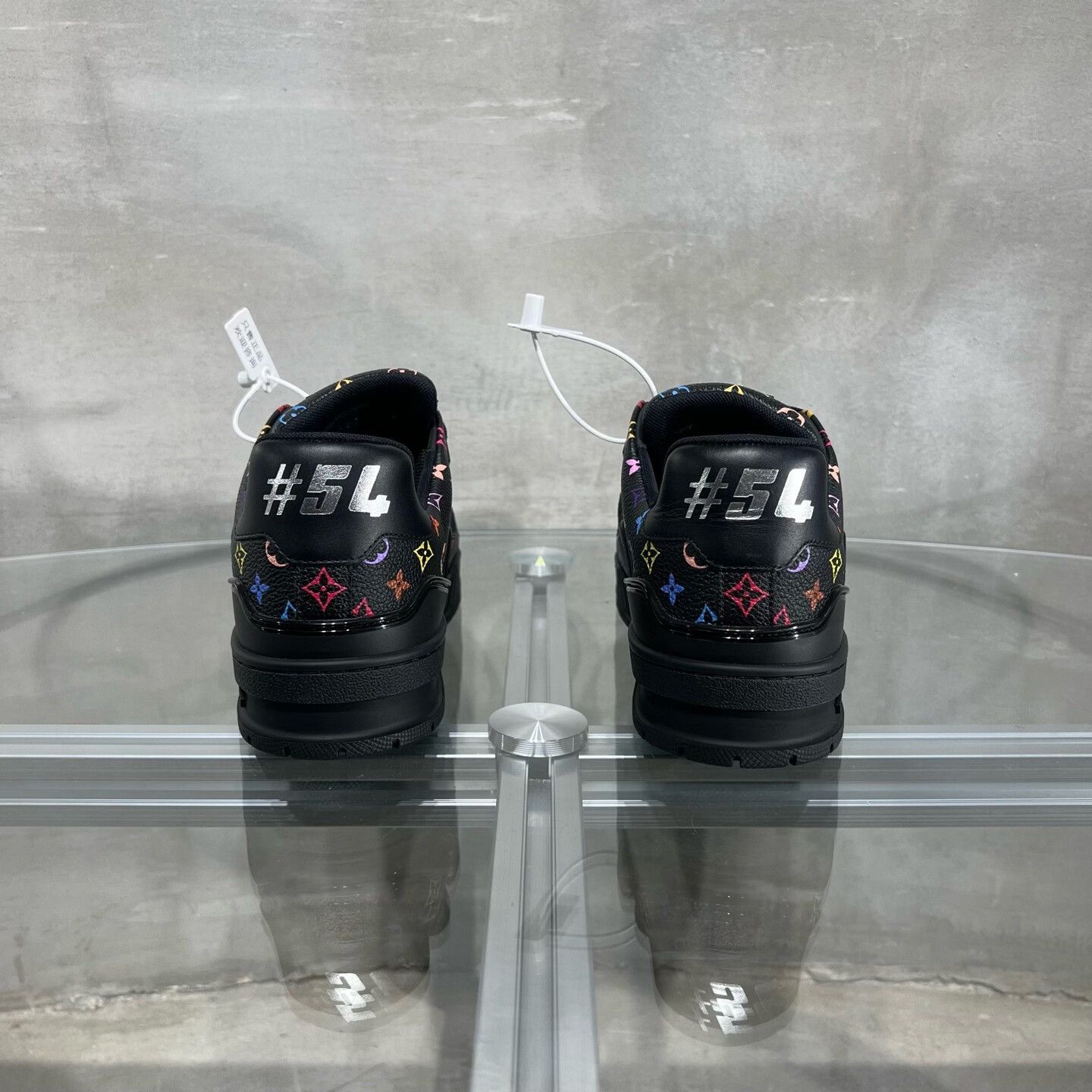 Louis Vuitton louis vuitton multicolor trainer size 38 Size US 5.5 / EU 38 - 6 Thumbnail