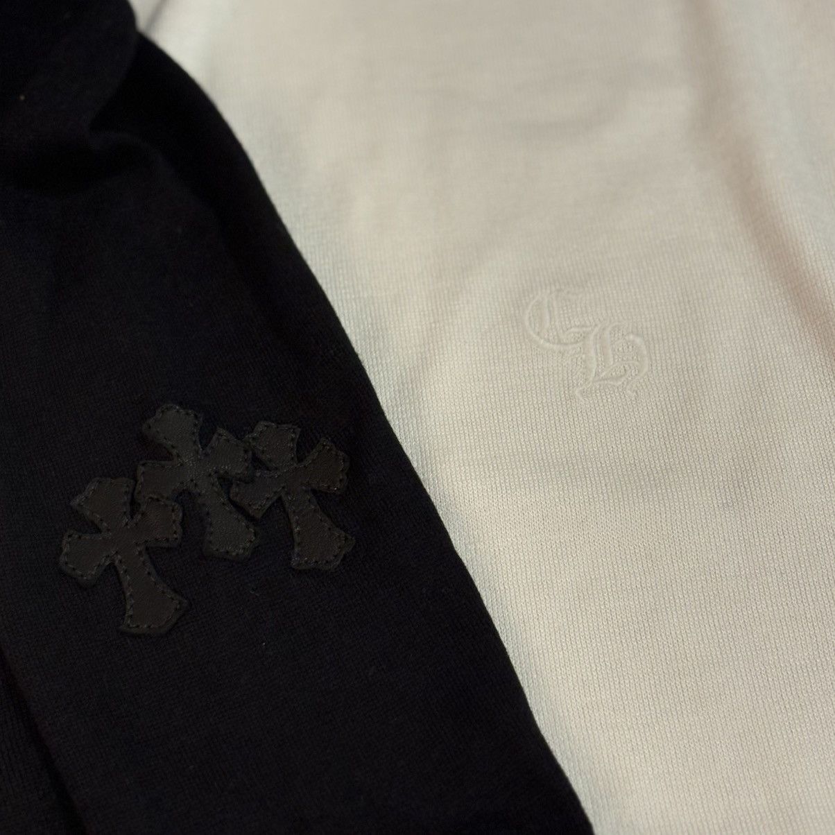 Chrome Hearts TRIPLE CROSS PATCH SILK BLEND RAGLAN BASEBALL TEE Size US XL / EU 56 / 4 - 2 Thumbnail