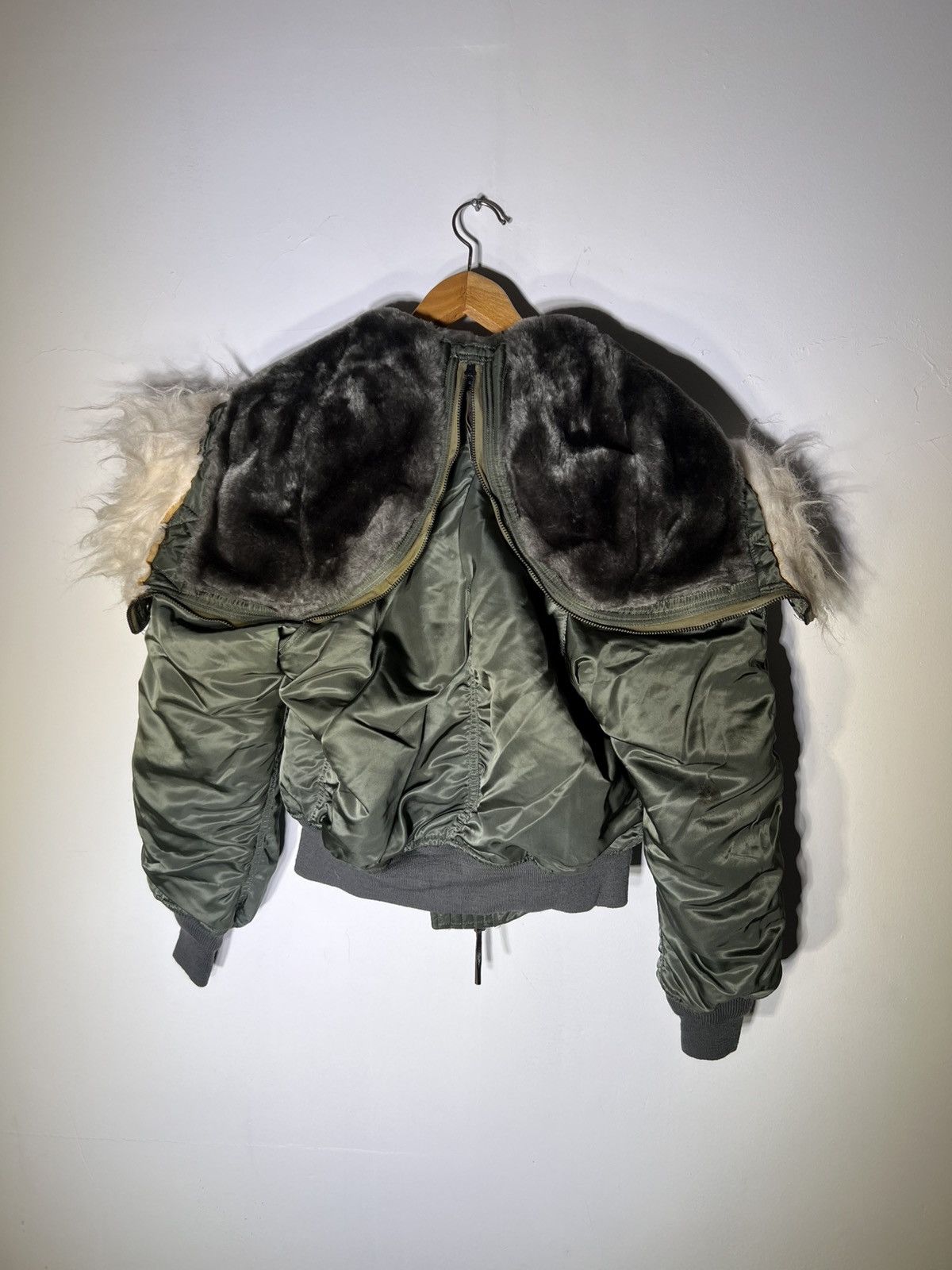 Alpha Industries Vintage Alpha Industries N-2B Bomber Jacket 1977 Size US M / EU 48-50 / 2 - 1 Thumbnail
